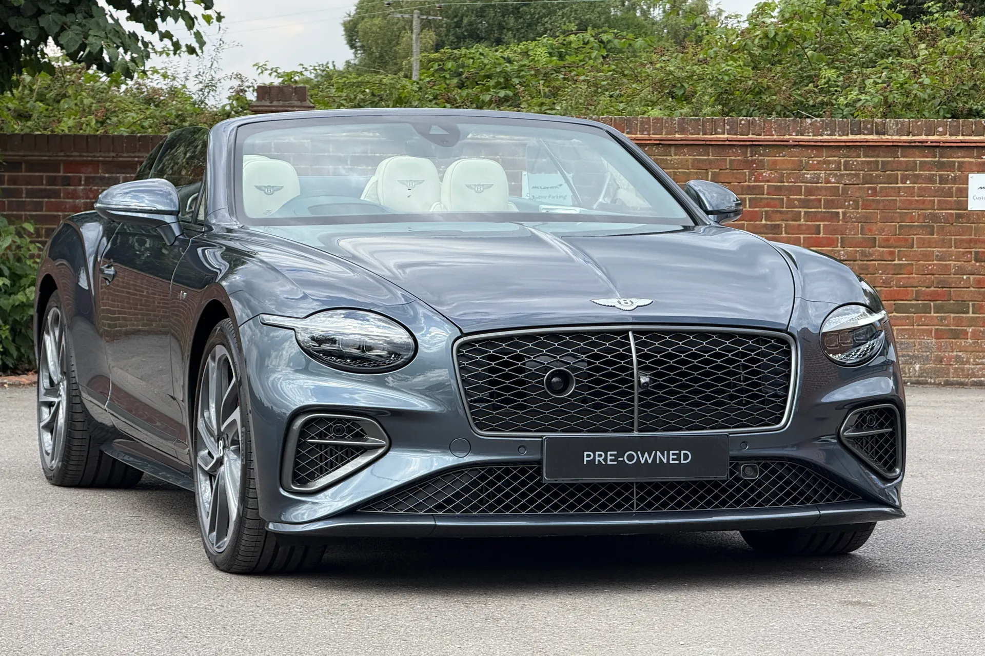 Bentley CONTINENTAL GTC thumbnail image number 9