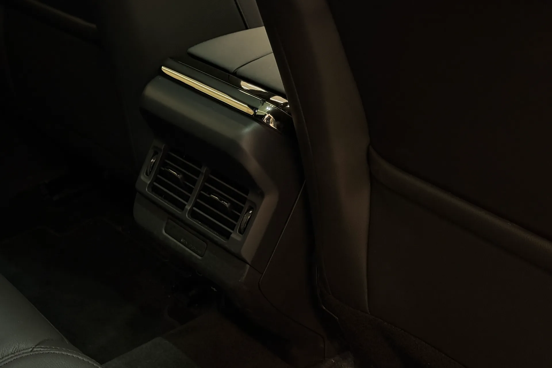 LAND ROVER RANGE ROVER EVOQUE thumbnail image number 23