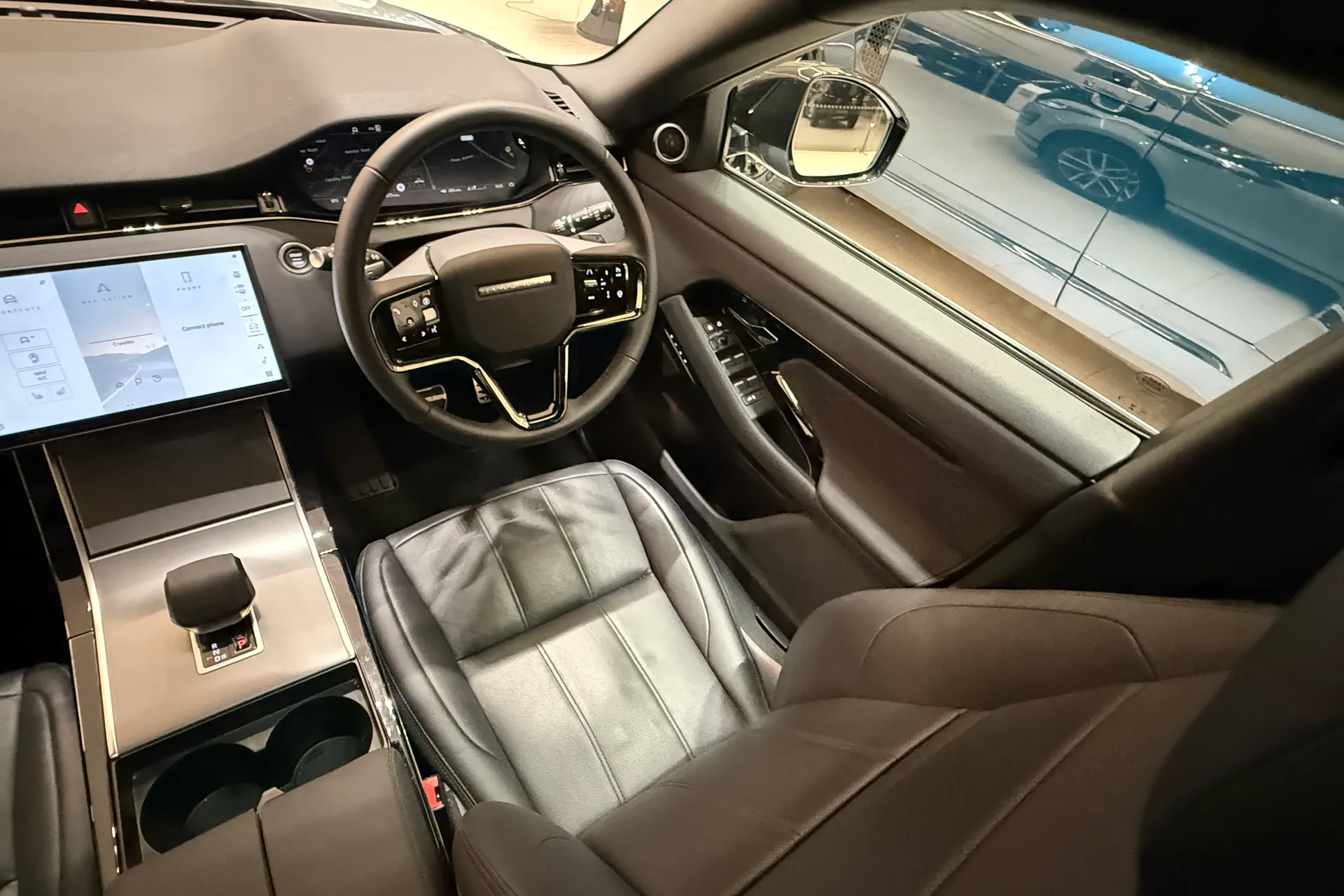 LAND ROVER RANGE ROVER EVOQUE thumbnail image number 19