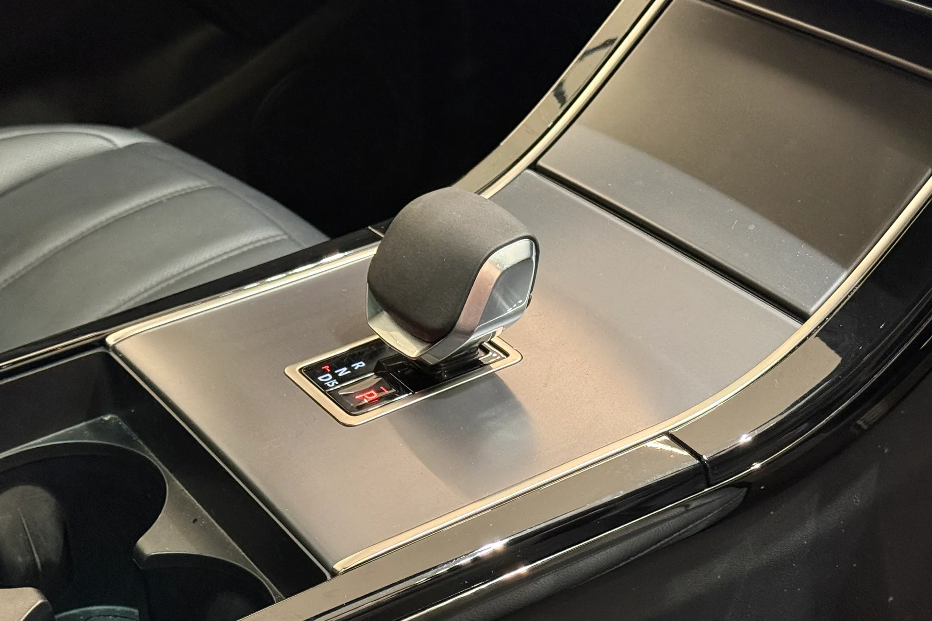 LAND ROVER RANGE ROVER EVOQUE thumbnail image number 16