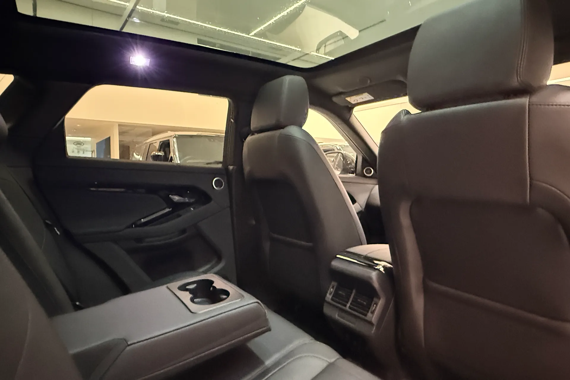 LAND ROVER RANGE ROVER EVOQUE thumbnail image number 22