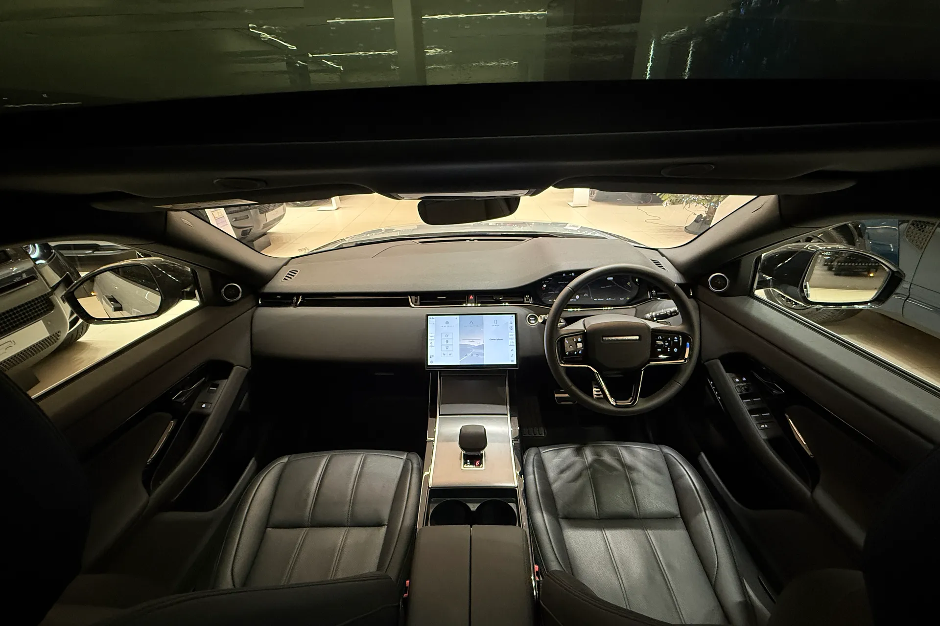 LAND ROVER RANGE ROVER EVOQUE thumbnail image number 3