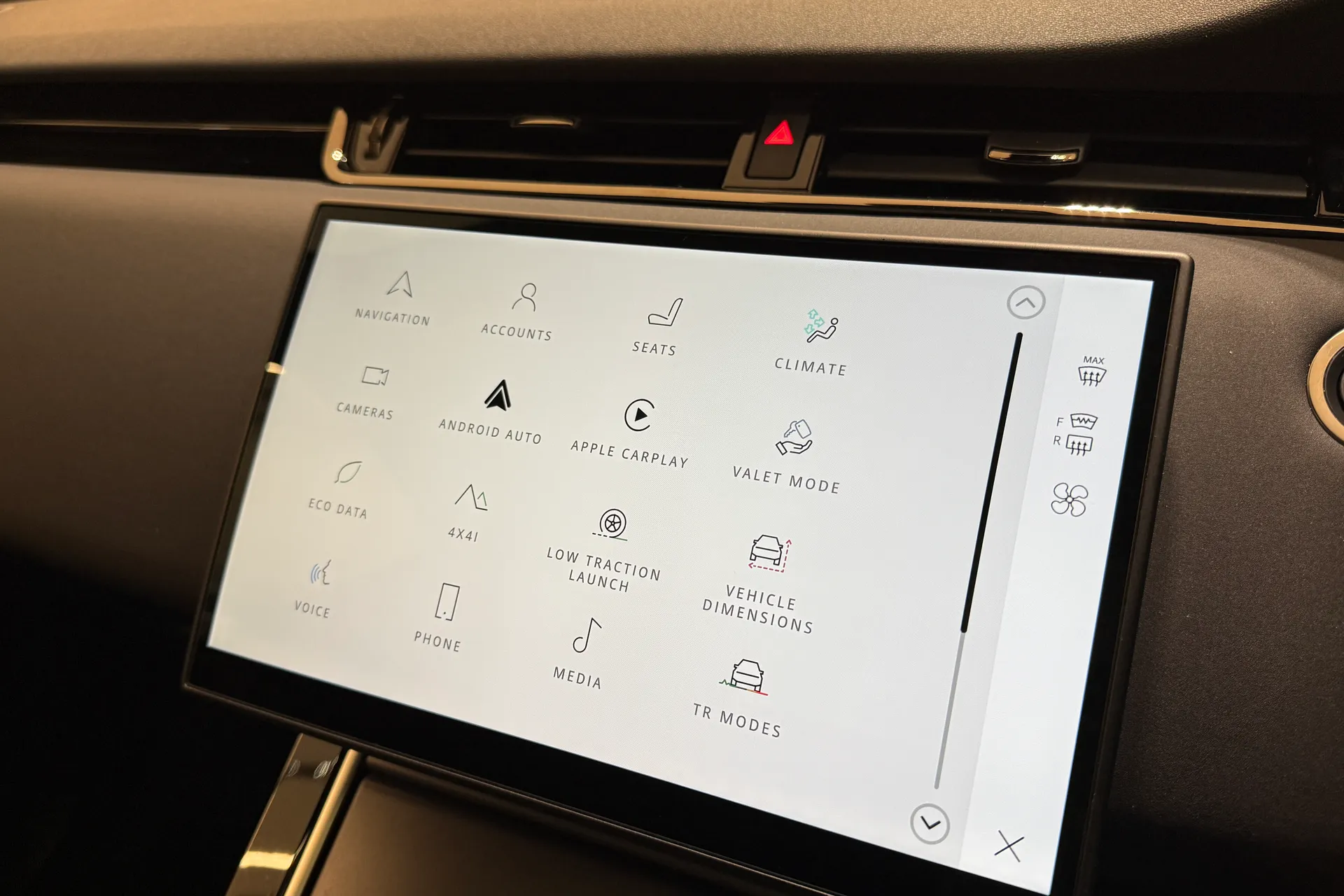 LAND ROVER RANGE ROVER EVOQUE thumbnail image number 37