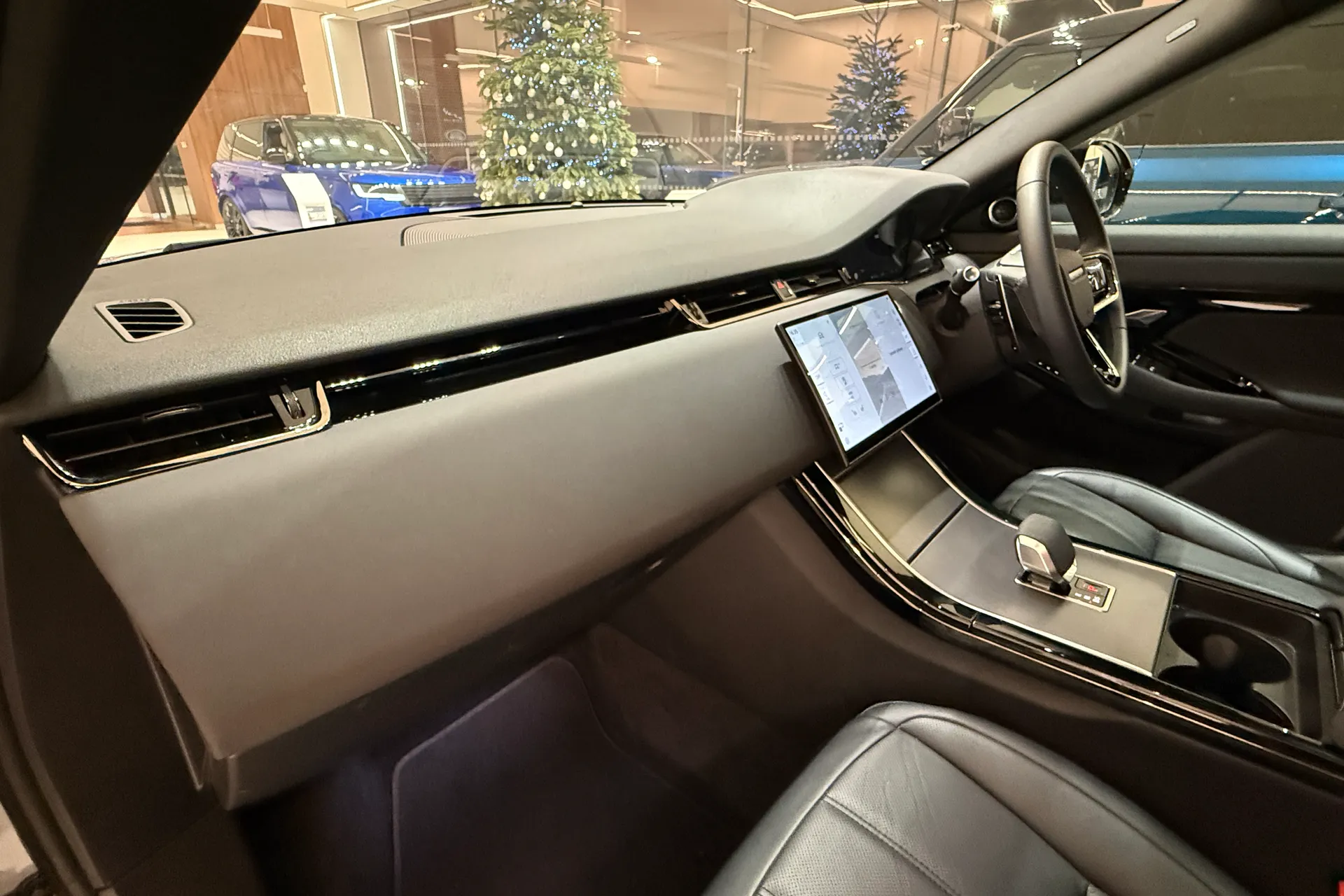 LAND ROVER RANGE ROVER EVOQUE thumbnail image number 29