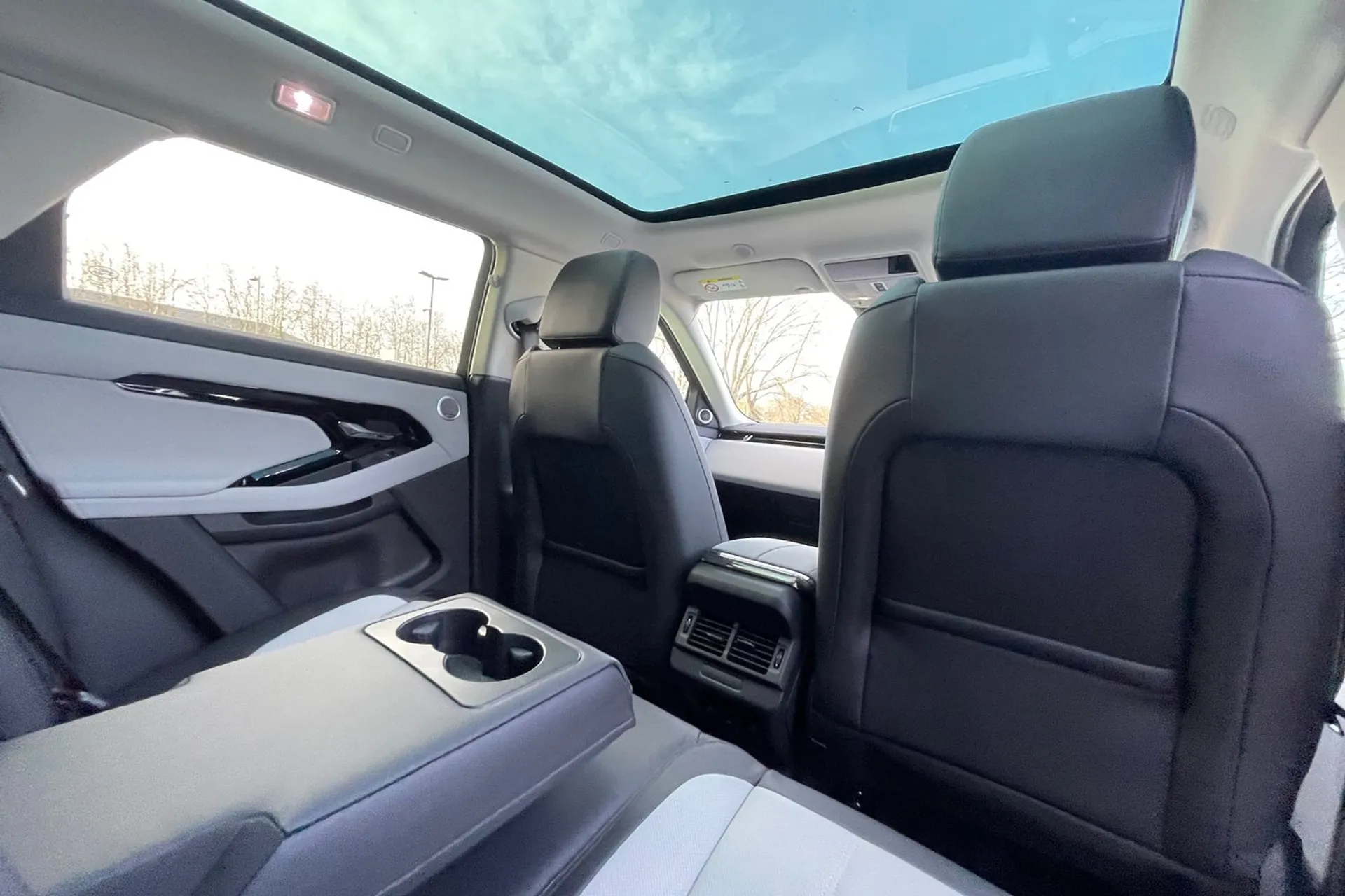 LAND ROVER RANGE ROVER EVOQUE thumbnail image number 44