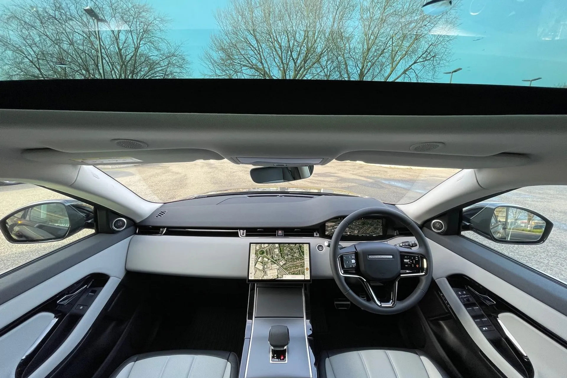 LAND ROVER RANGE ROVER EVOQUE thumbnail image number 3