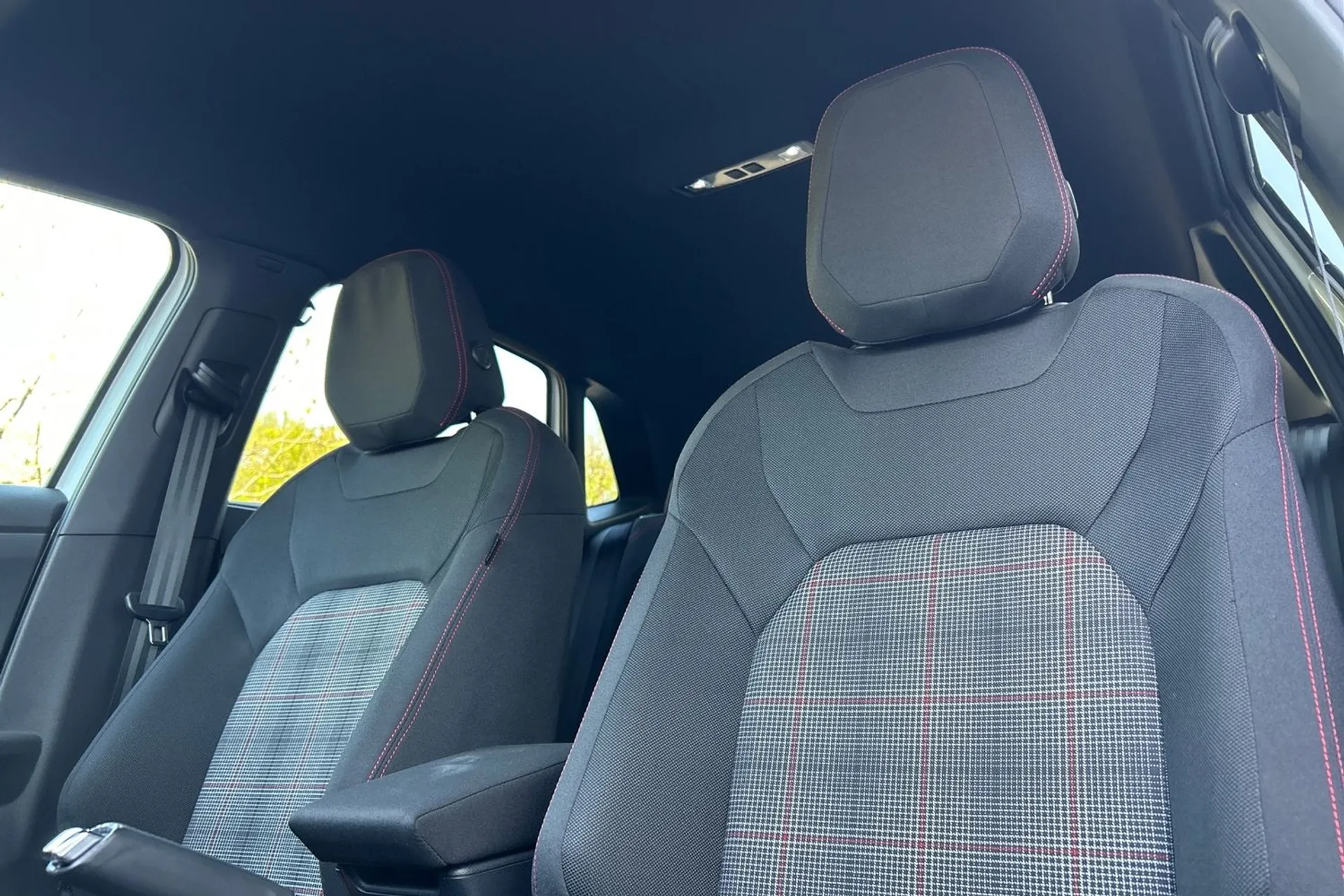 VOLKSWAGEN POLO thumbnail image number 19