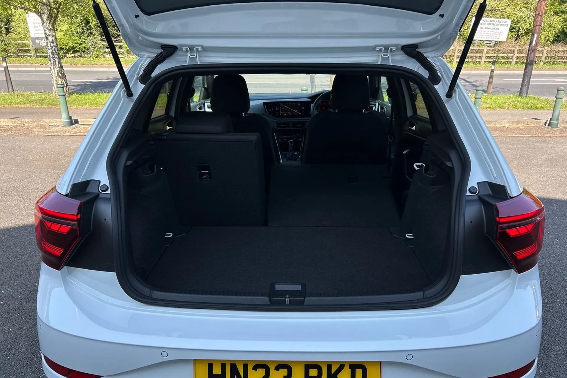VOLKSWAGEN POLO thumbnail image number 33