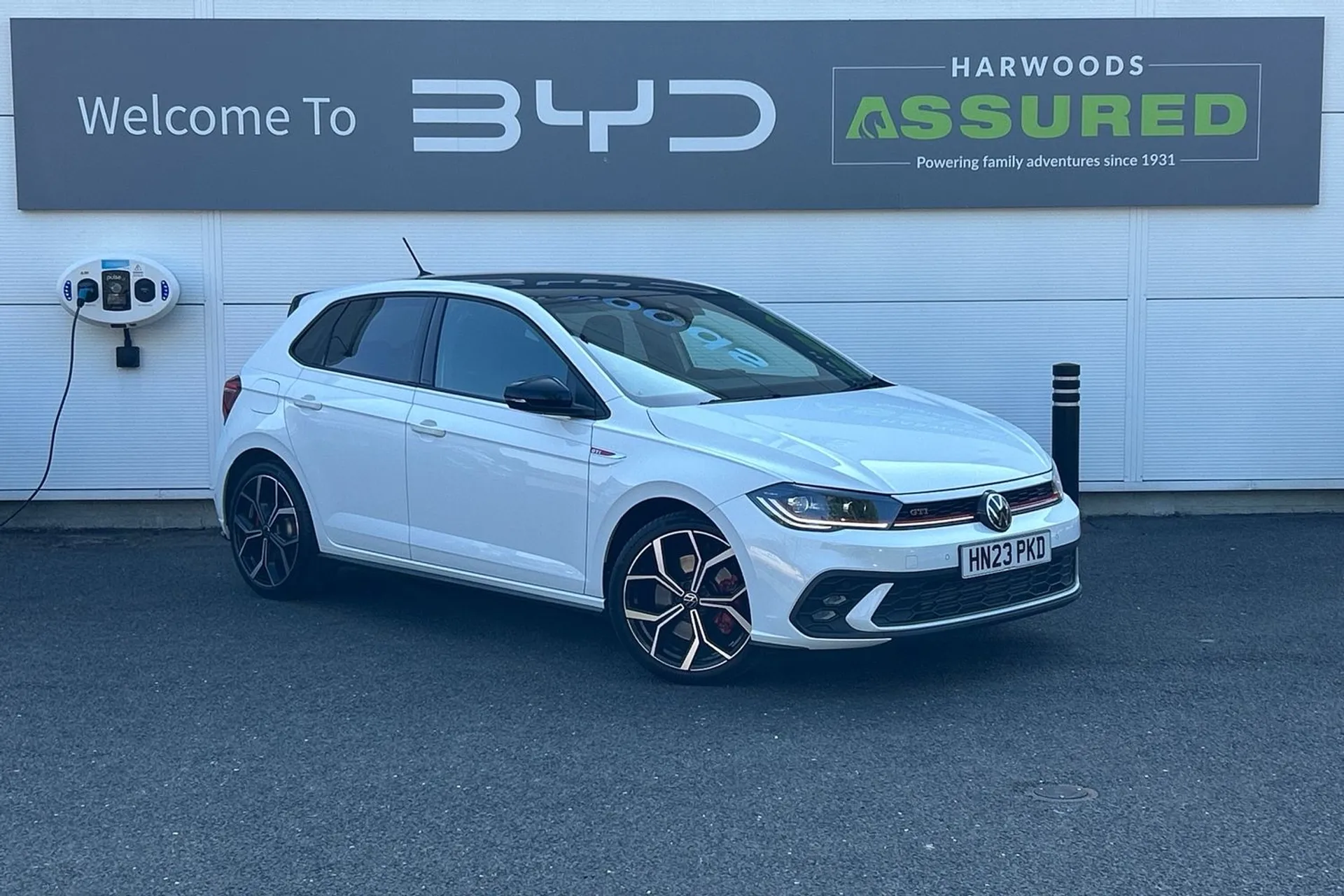 VOLKSWAGEN POLO focused image