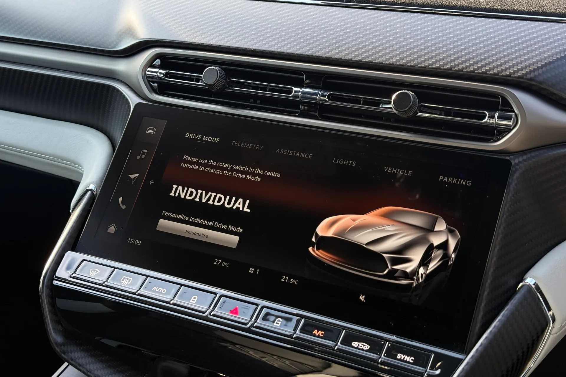 Aston Martin Vanquish thumbnail image number 14