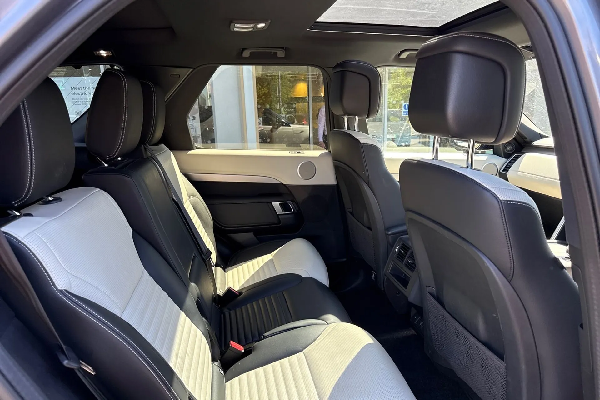 LAND ROVER DISCOVERY thumbnail image number 23