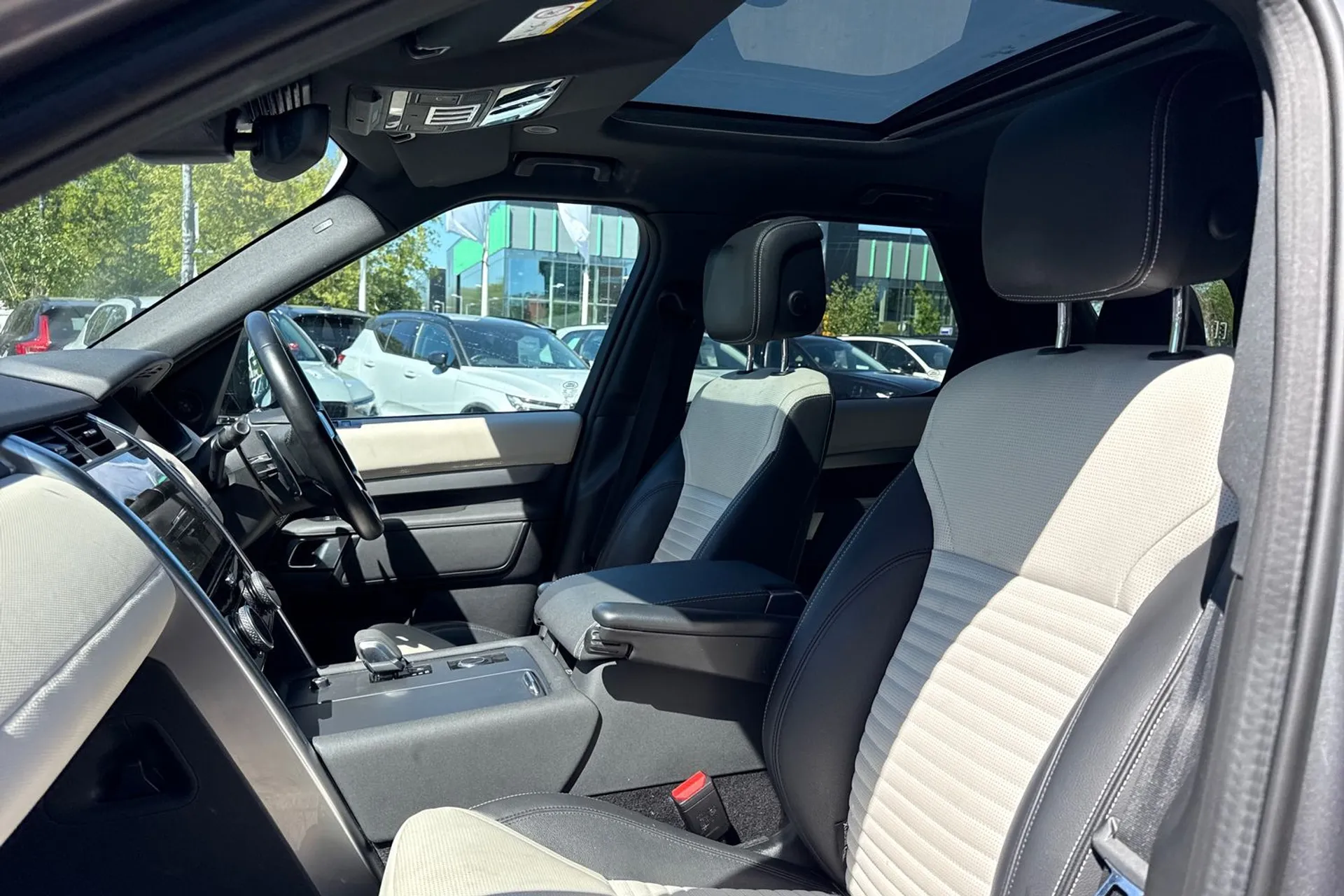 LAND ROVER DISCOVERY thumbnail image number 29