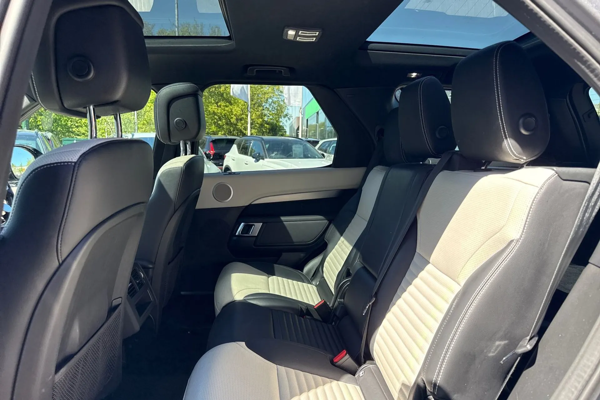 LAND ROVER DISCOVERY thumbnail image number 31