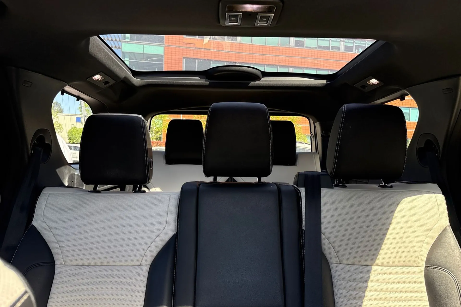 LAND ROVER DISCOVERY thumbnail image number 6