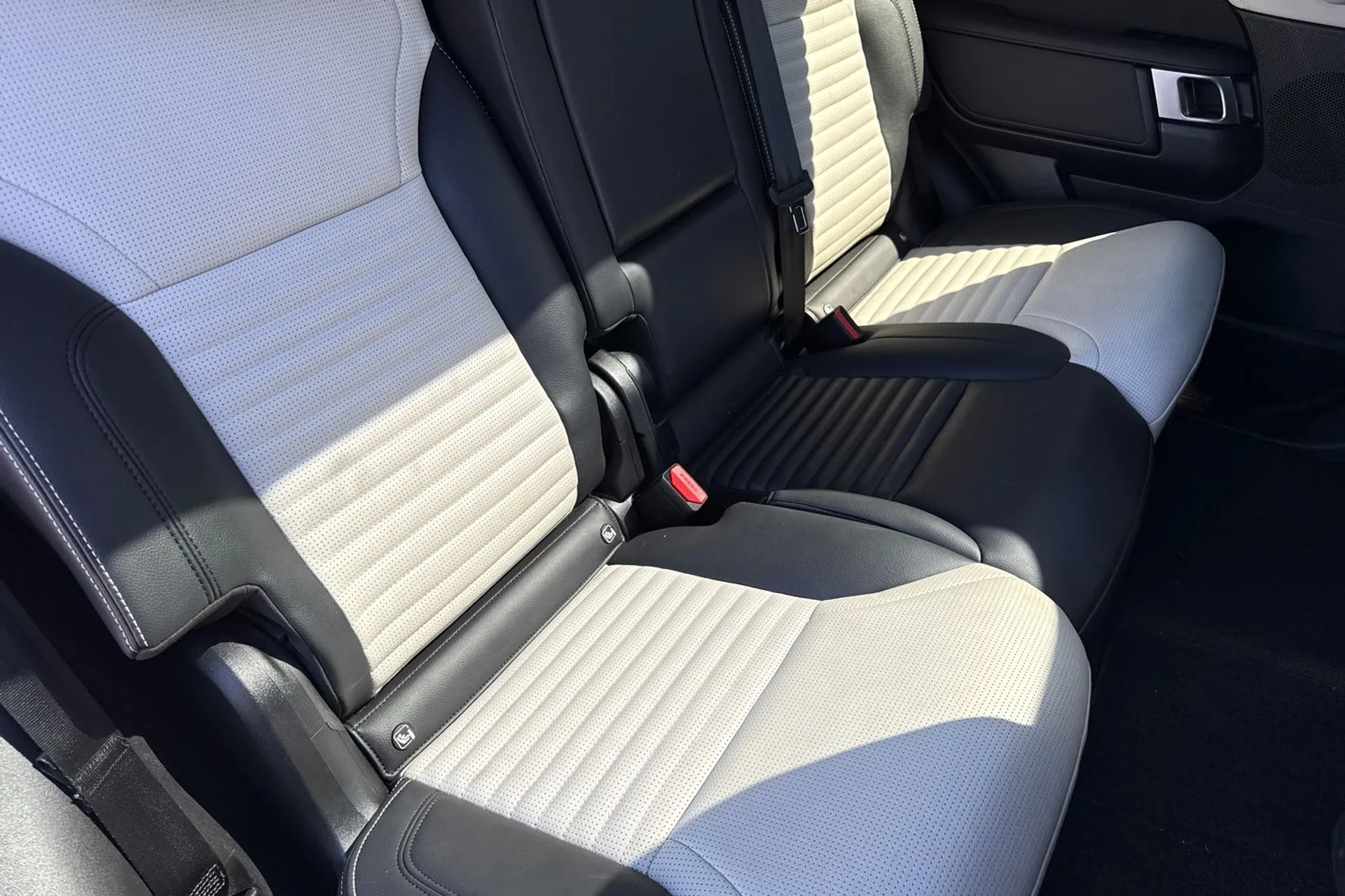 LAND ROVER DISCOVERY thumbnail image number 25