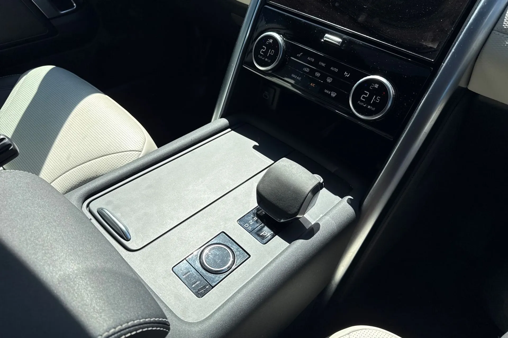 LAND ROVER DISCOVERY thumbnail image number 42