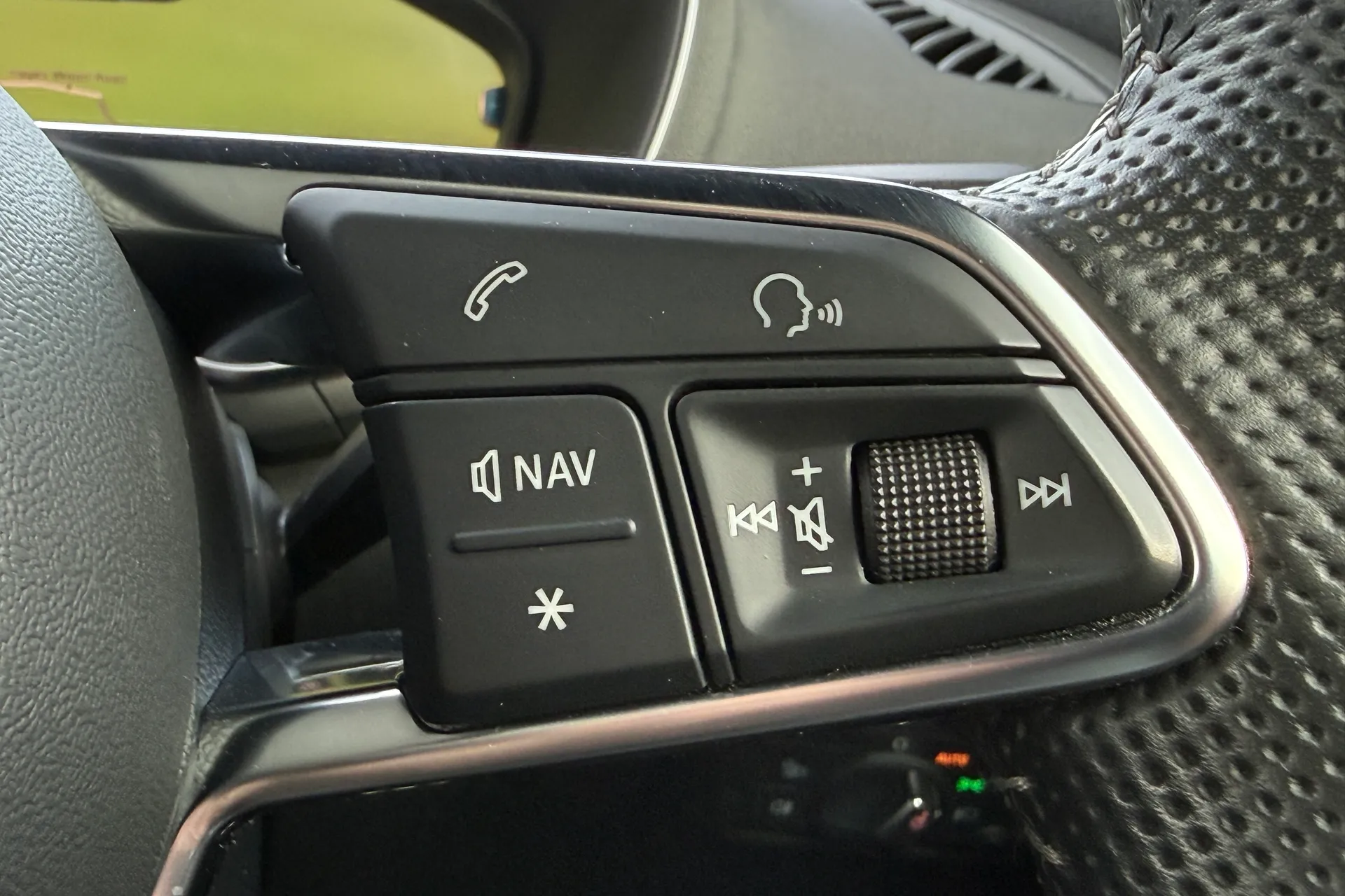 Audi TT thumbnail image number 18