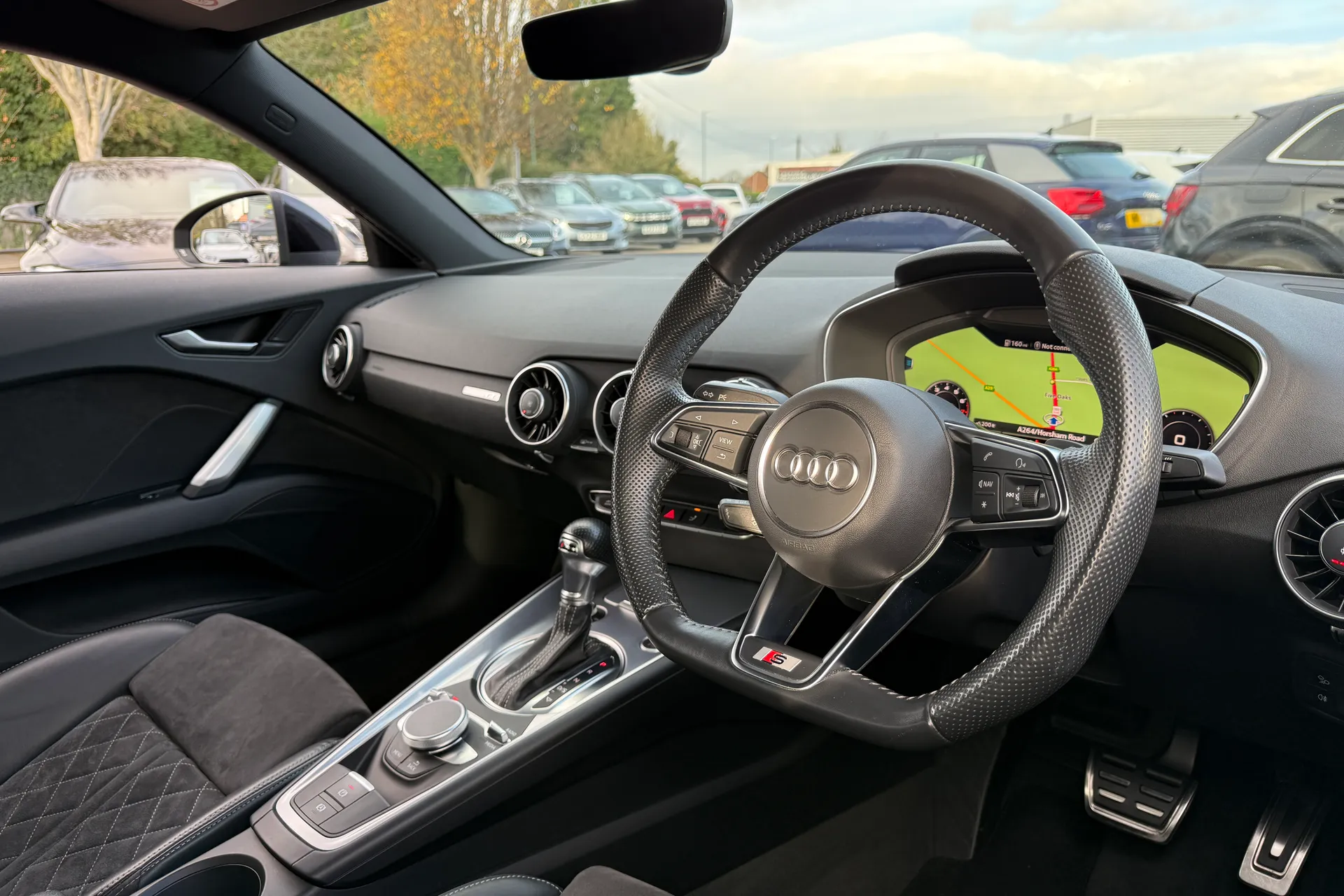 Audi TT thumbnail image number 24