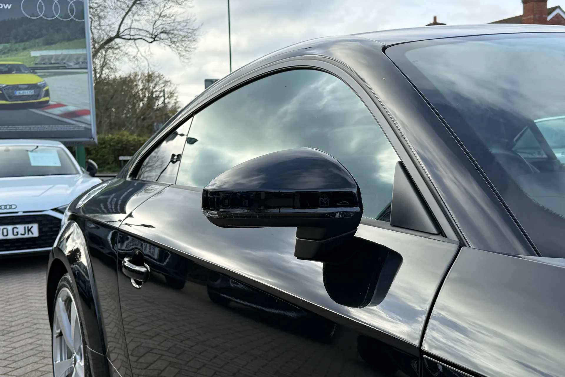 Audi TT thumbnail image number 41