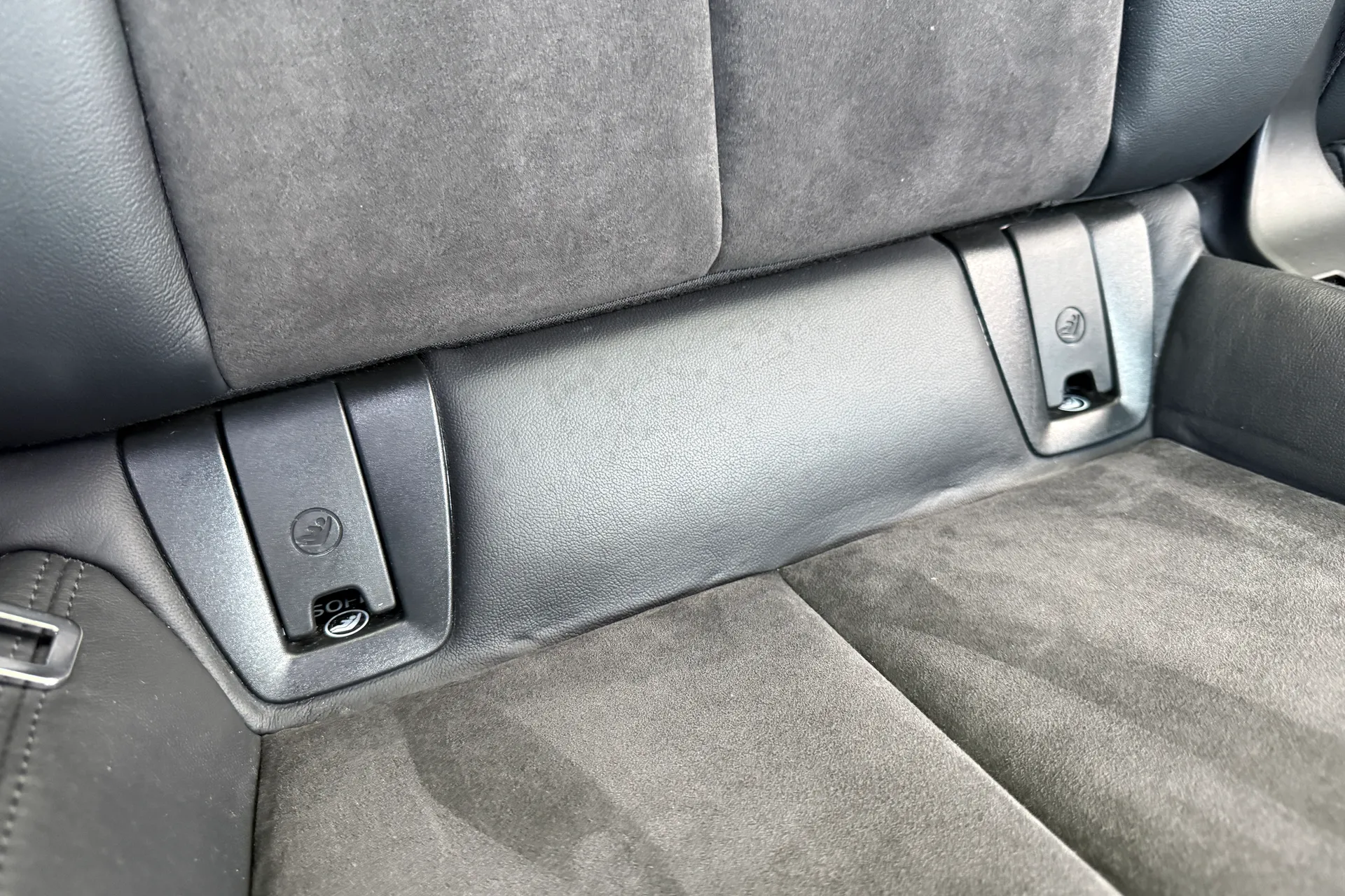 Audi TT thumbnail image number 38