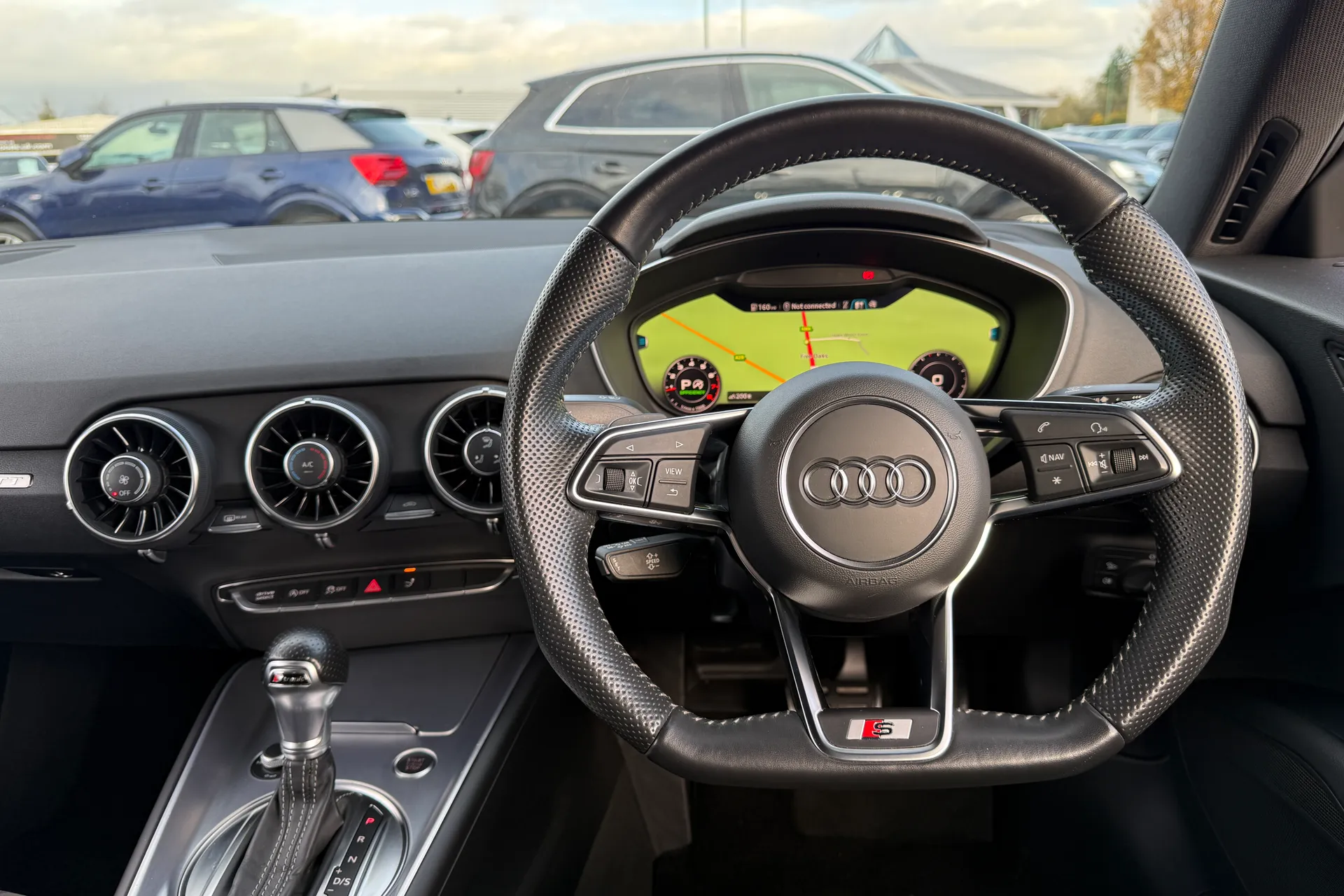 Audi TT thumbnail image number 5