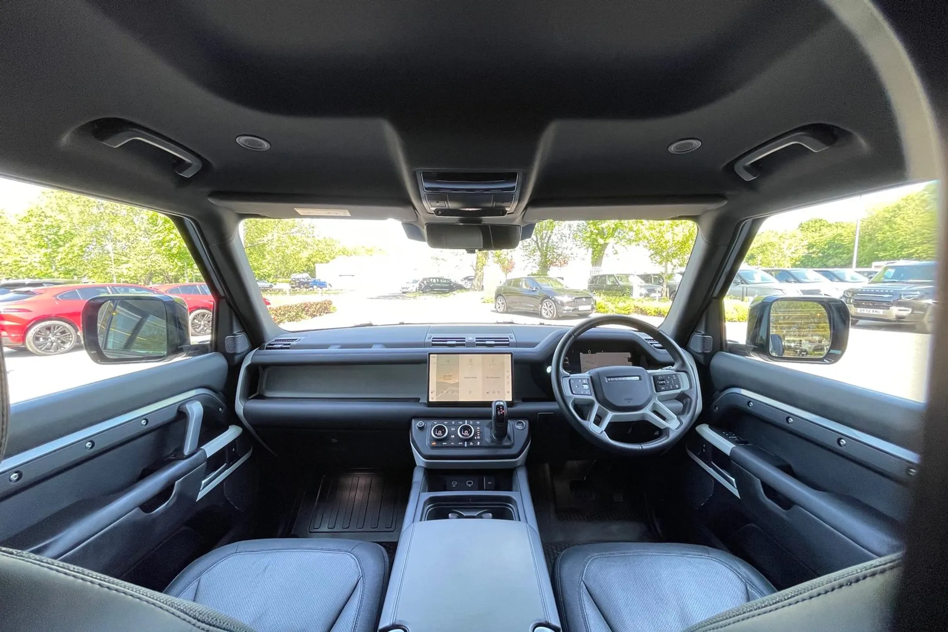 Volvo V60 thumbnail image number 3