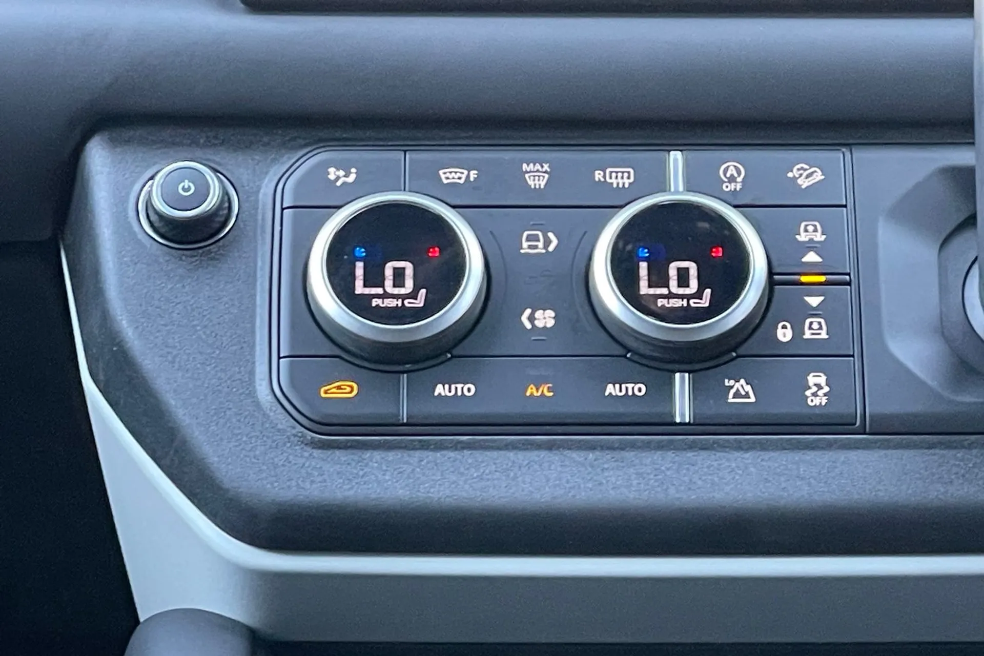 Volvo V60 thumbnail image number 15