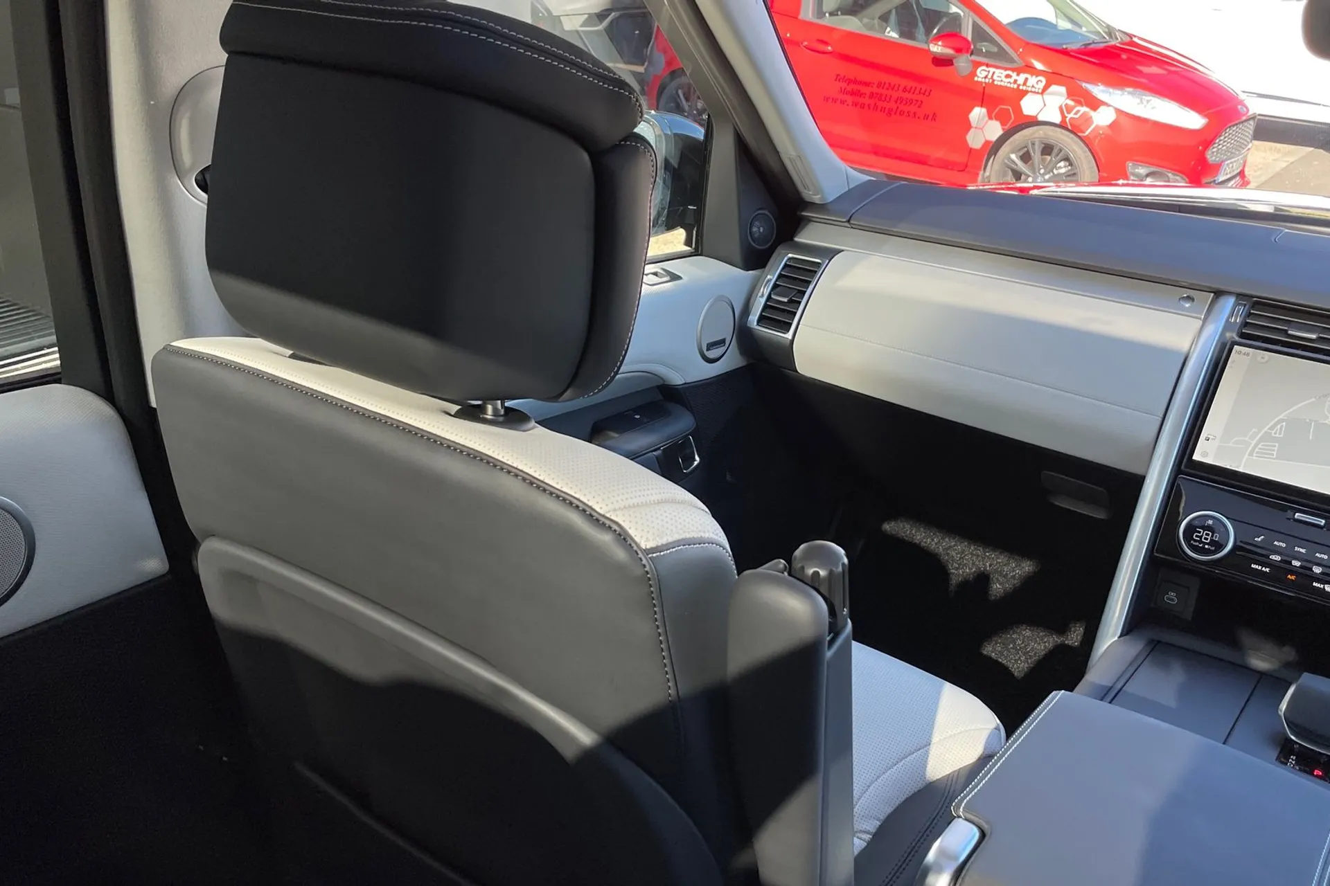 LAND ROVER DISCOVERY thumbnail image number 36