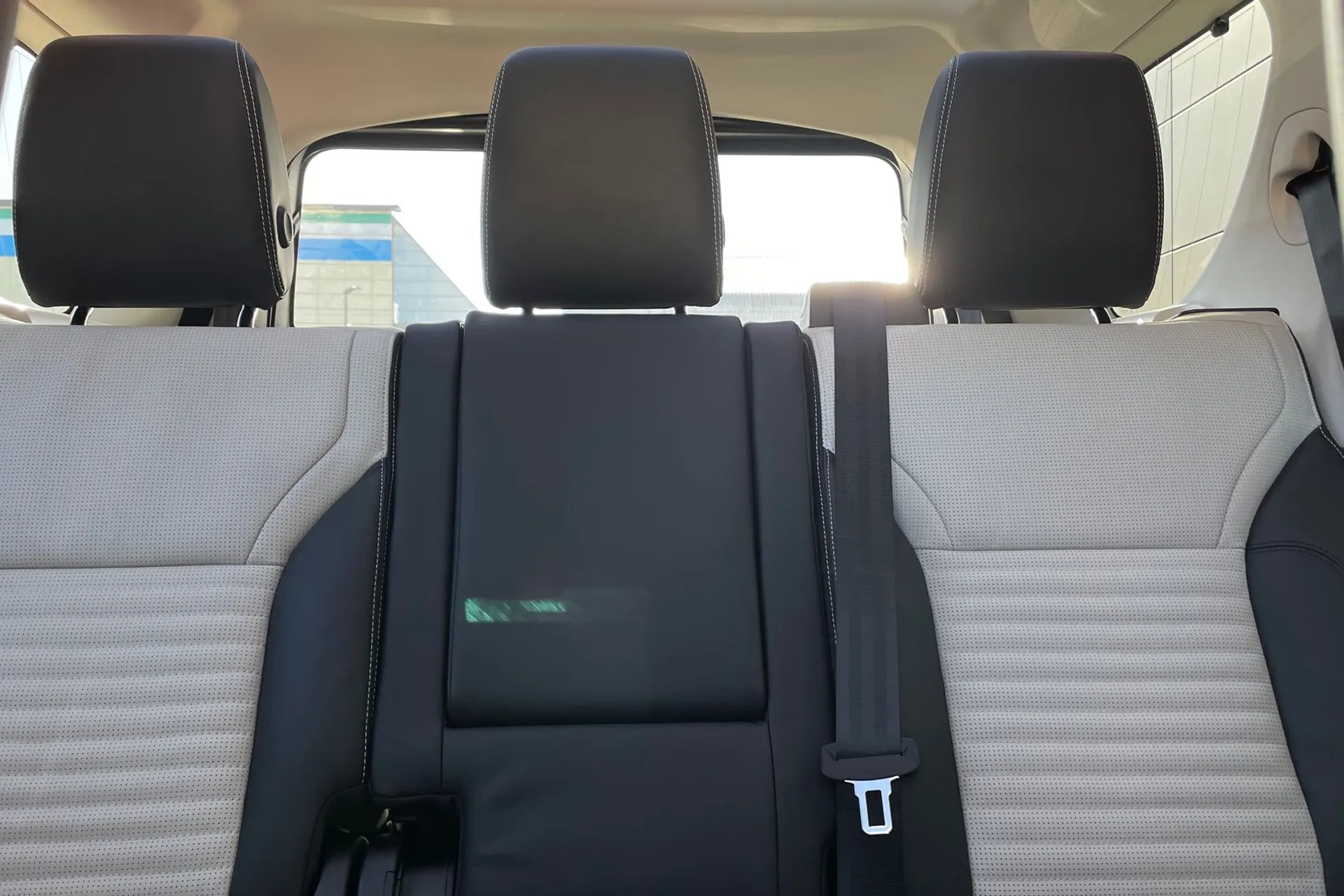 LAND ROVER DISCOVERY thumbnail image number 35