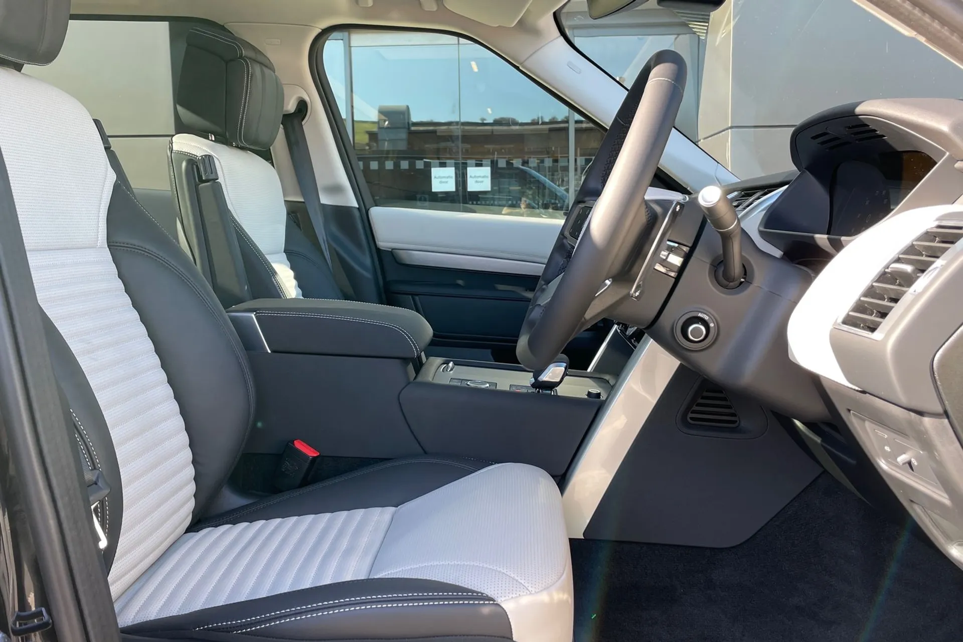 LAND ROVER DISCOVERY thumbnail image number 19