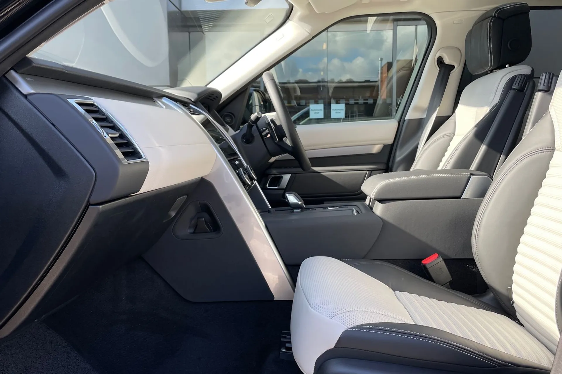 LAND ROVER DISCOVERY thumbnail image number 33