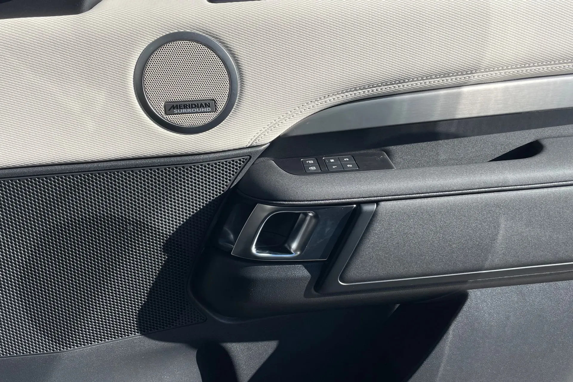 LAND ROVER DISCOVERY thumbnail image number 44