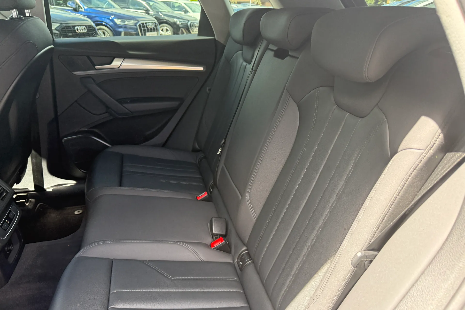 Audi Q5 thumbnail image number 48