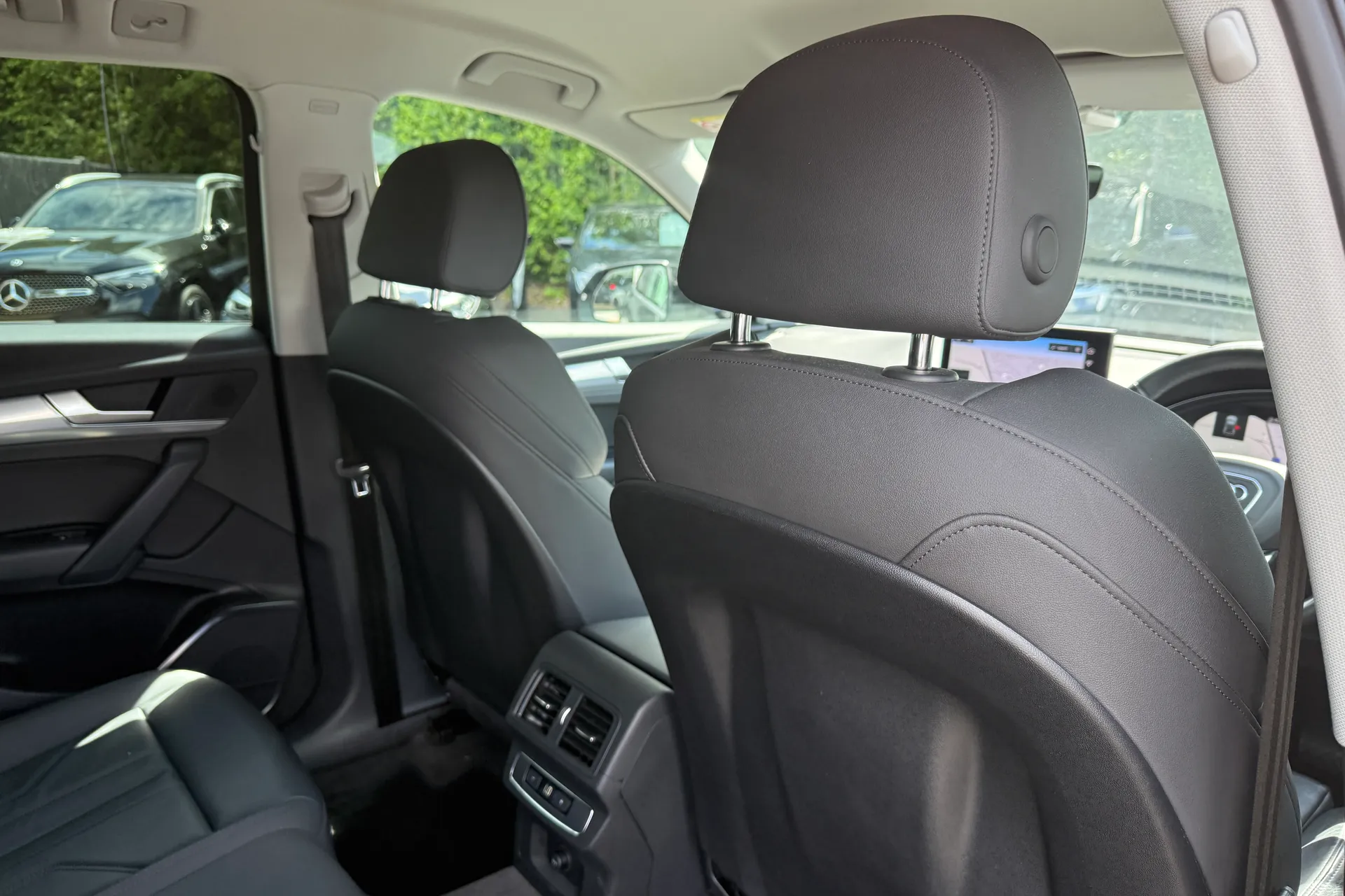 Audi Q5 thumbnail image number 33