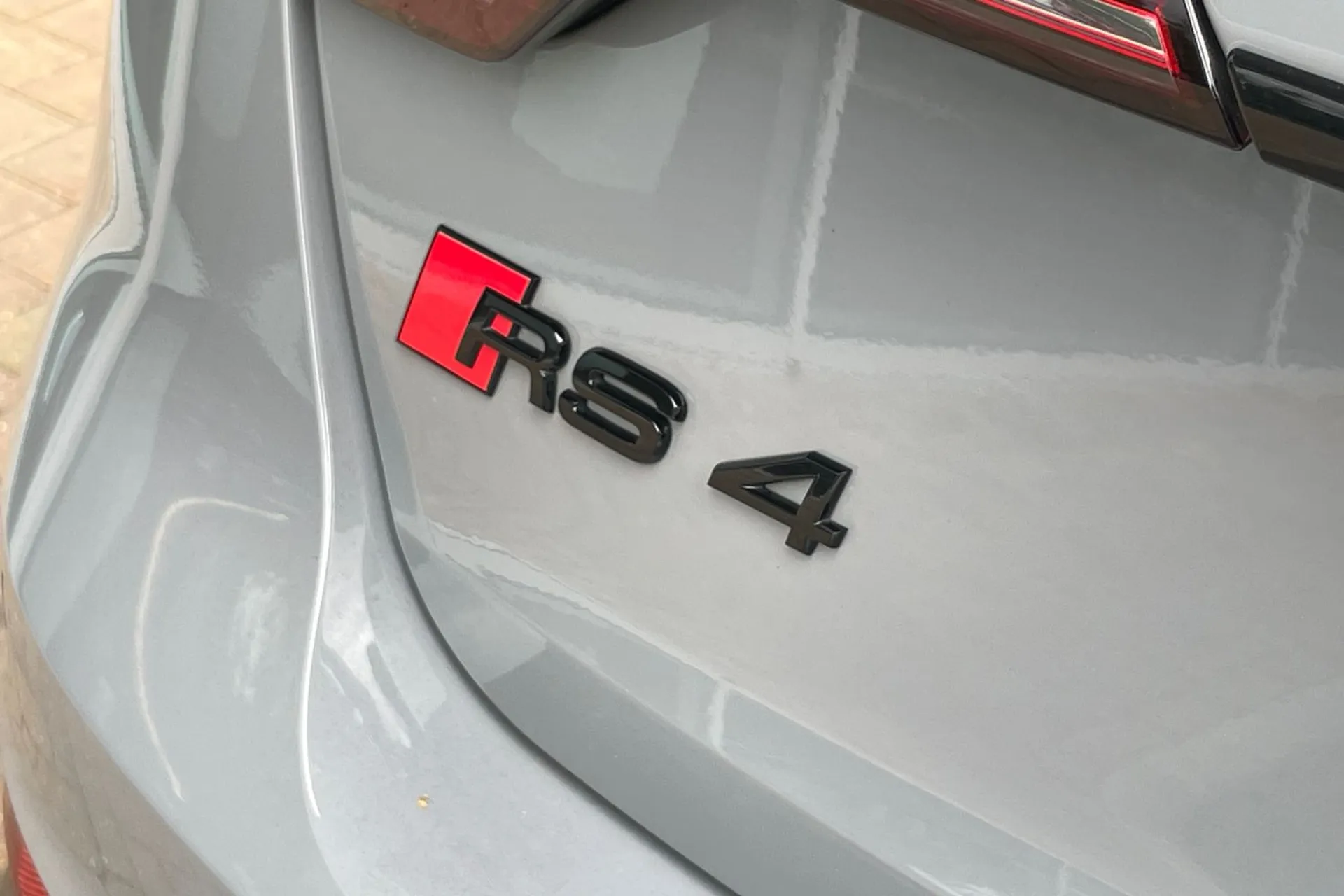 Audi RS4 thumbnail image number 49
