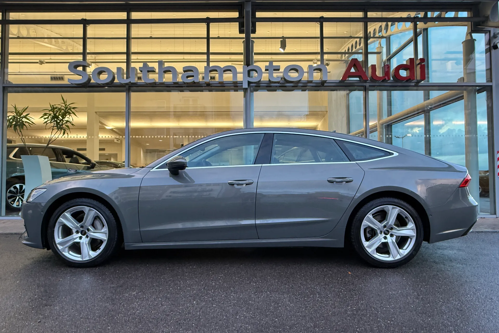 Audi A7 thumbnail image number 30