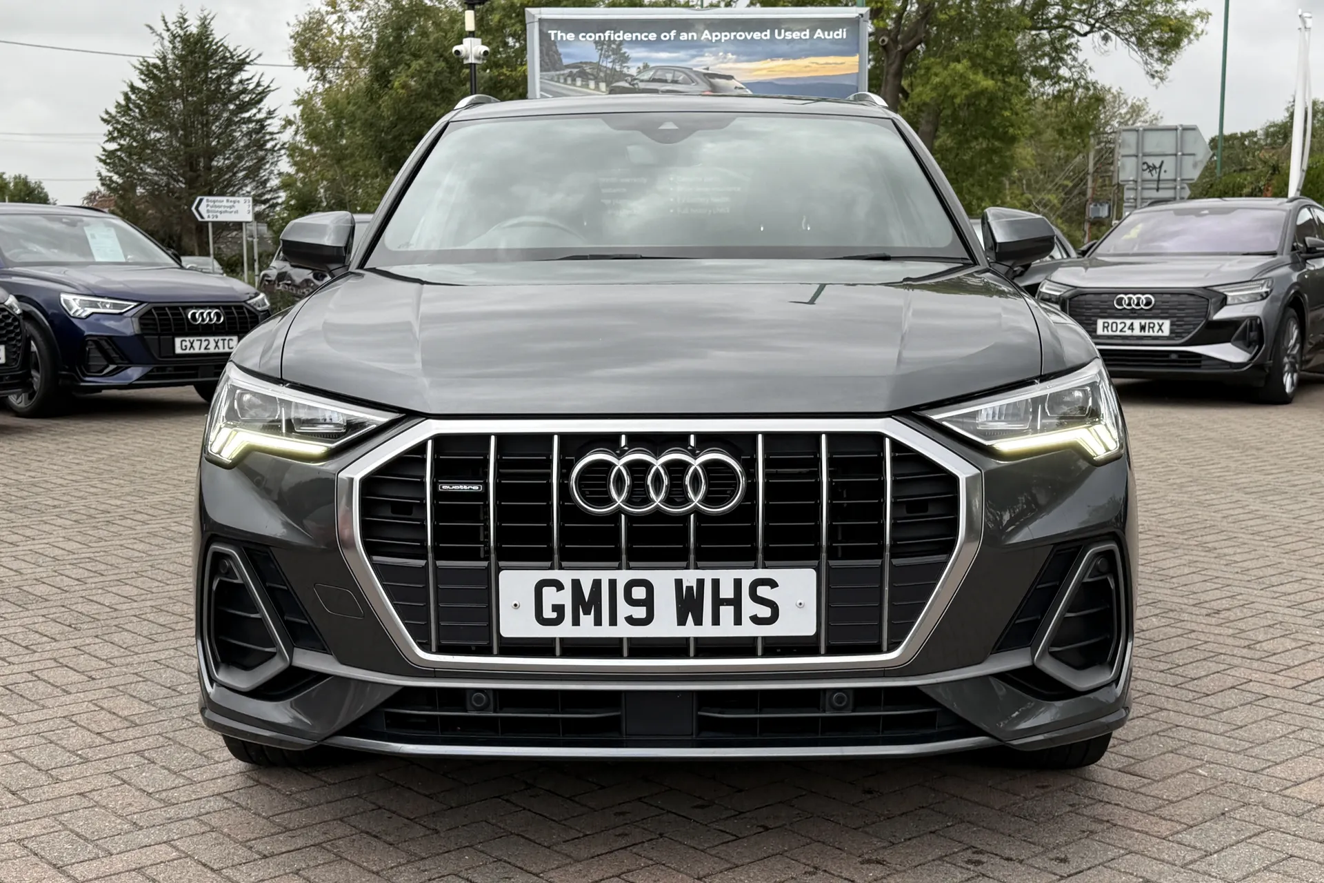Audi Q3 thumbnail image number 25