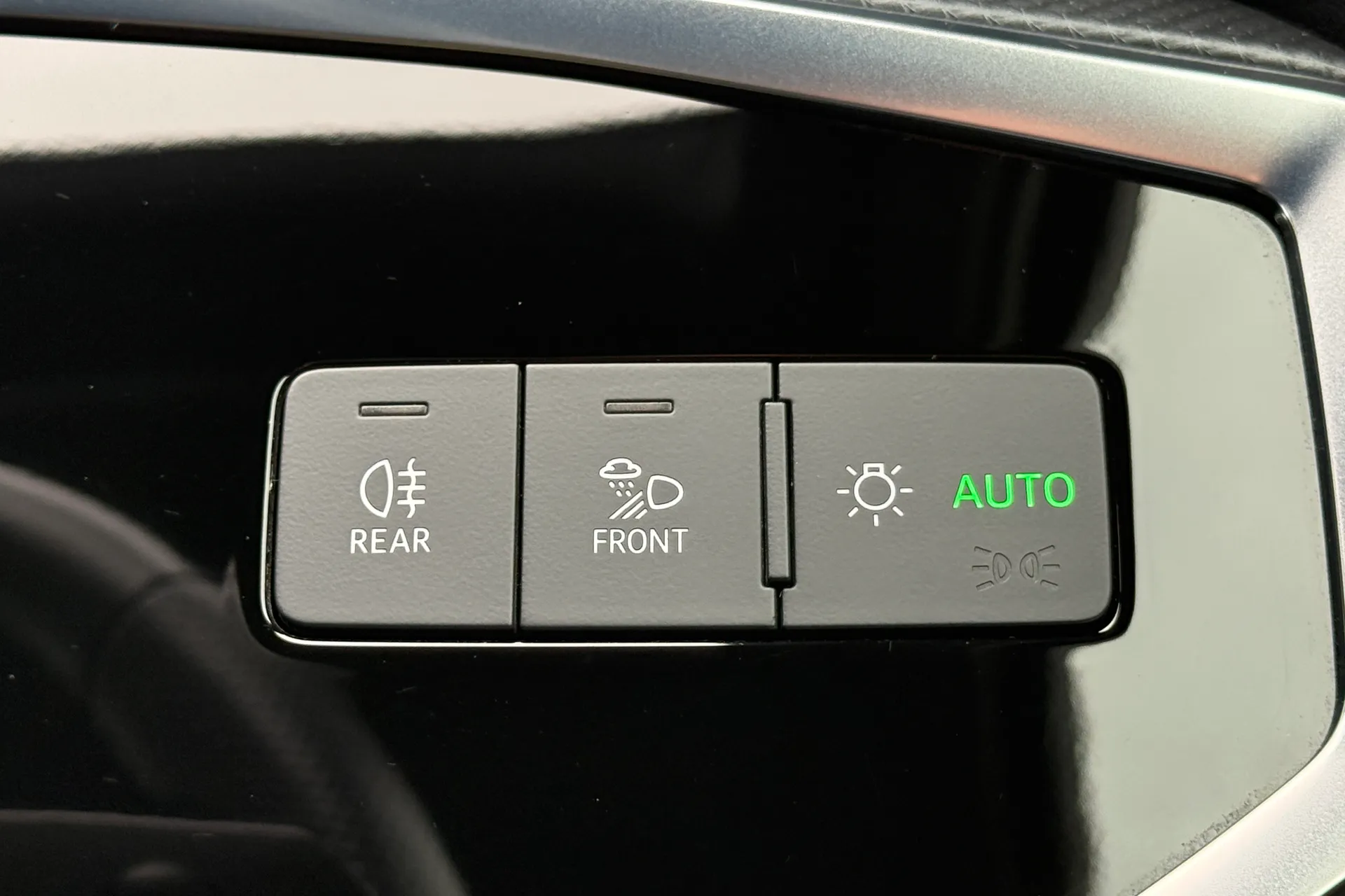 Audi Q3 thumbnail image number 23