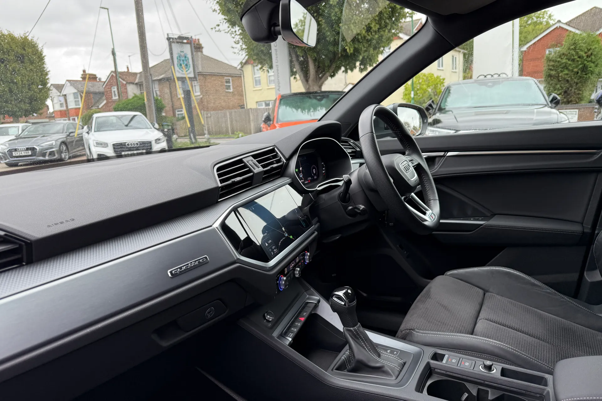 Audi Q3 thumbnail image number 29