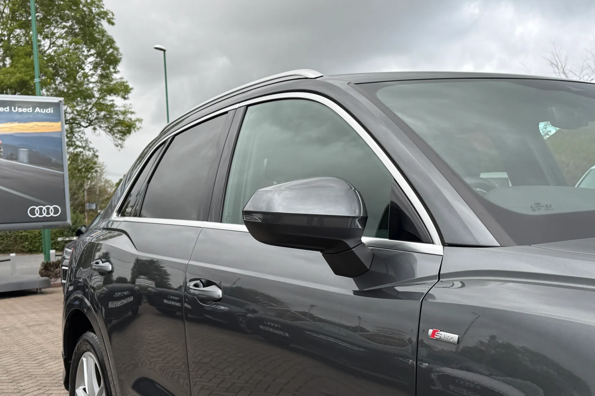 Audi Q3 thumbnail image number 48
