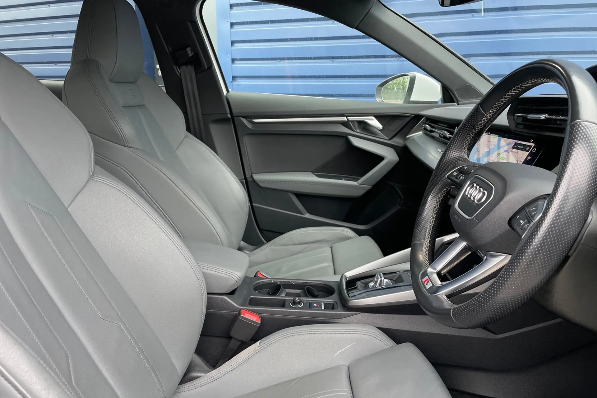 Audi A3 thumbnail image number 25
