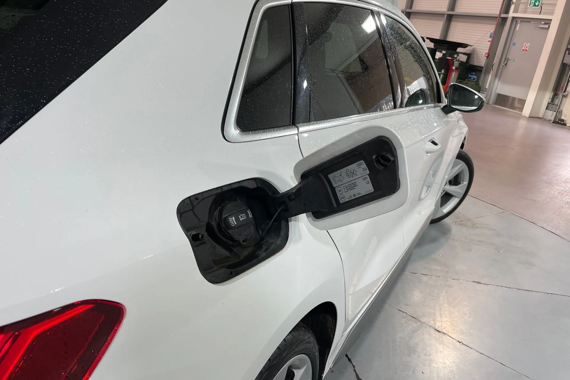 Audi A3 thumbnail image number 18