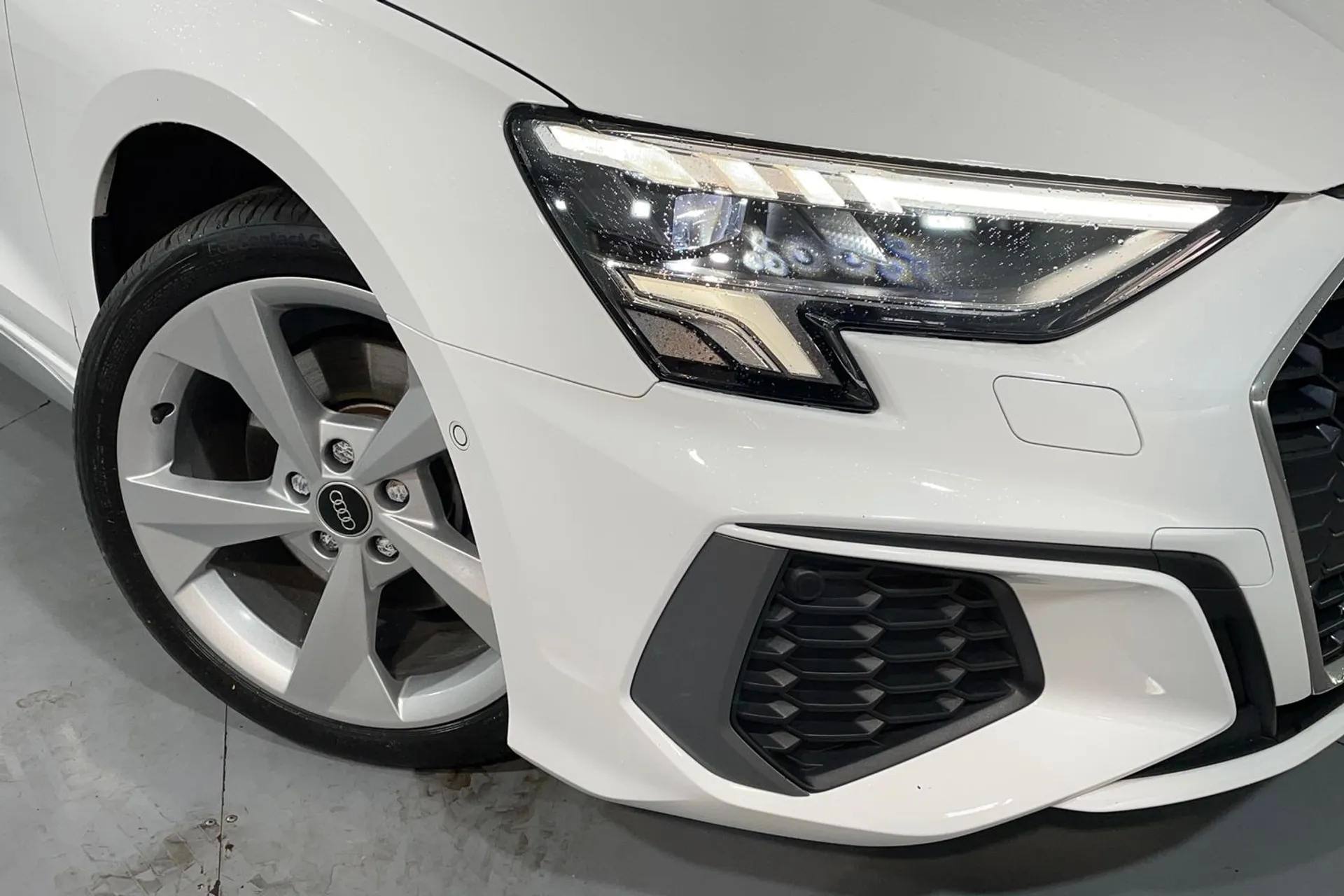Audi A3 thumbnail image number 11