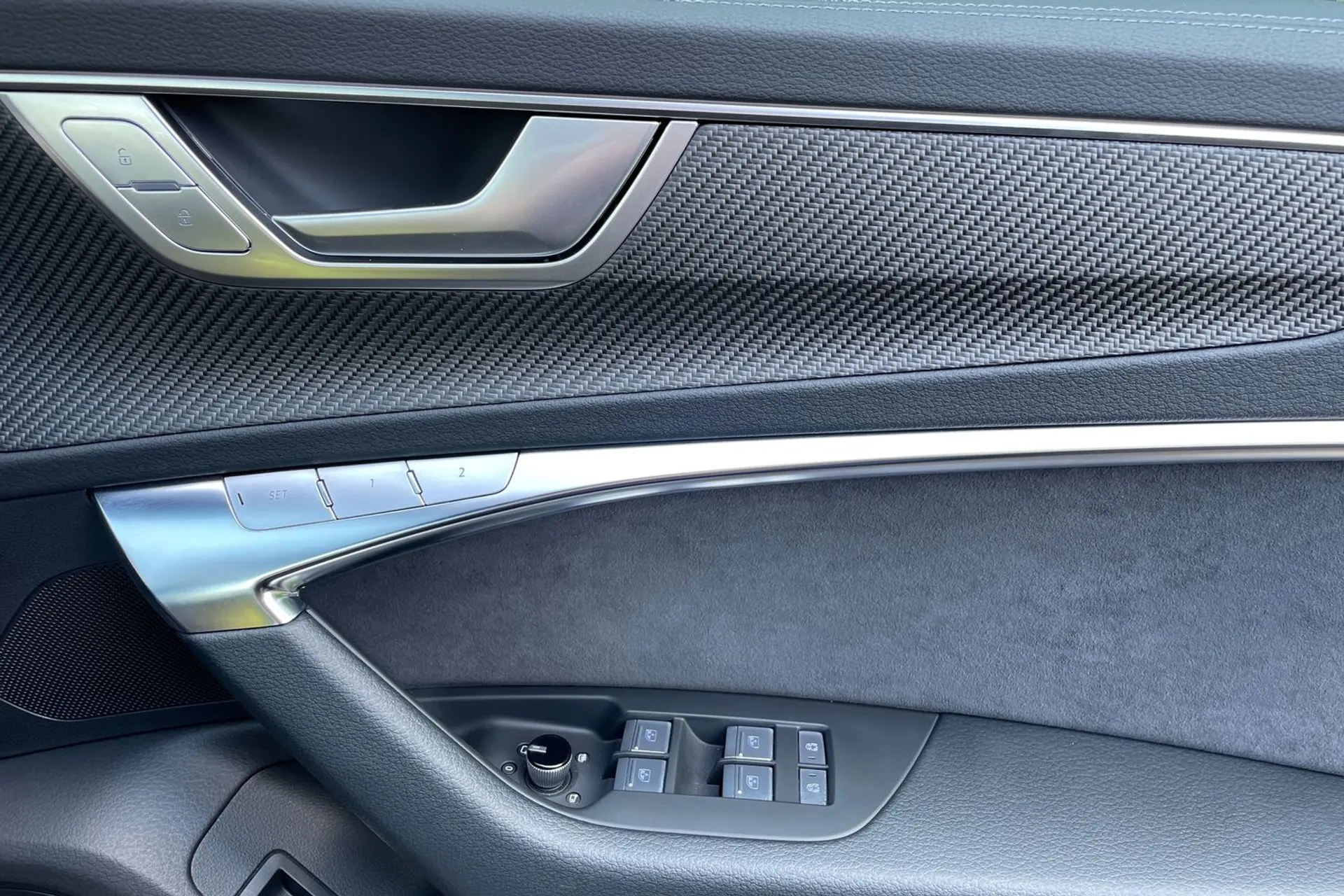 Audi A6 thumbnail image number 43