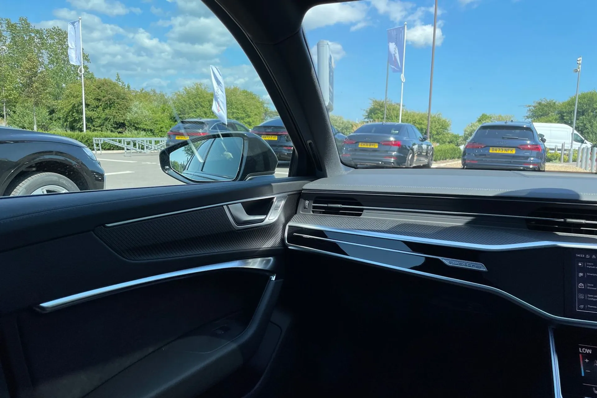 Audi A6 thumbnail image number 33
