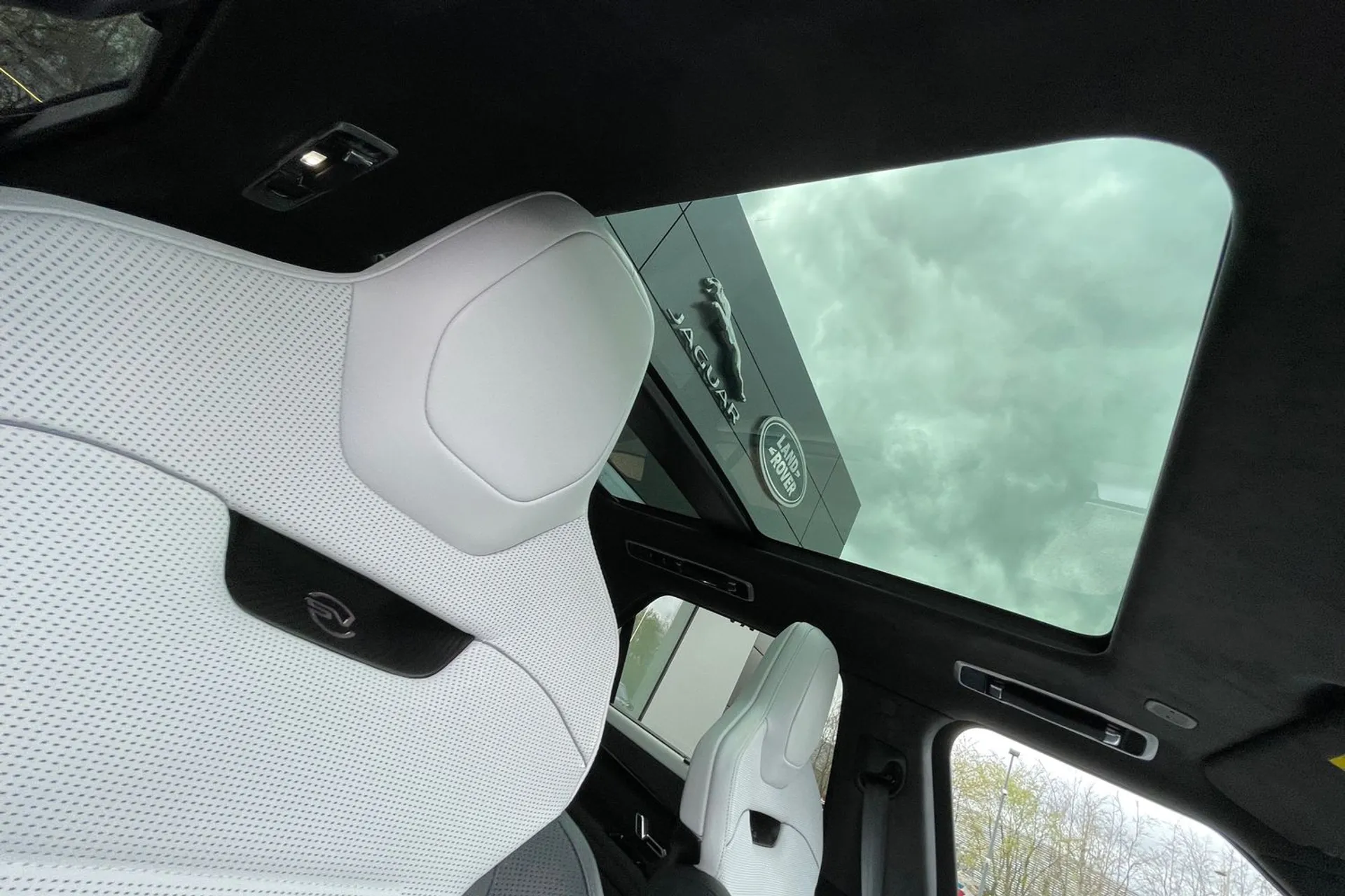 LAND ROVER RANGE ROVER SPORT thumbnail image number 42