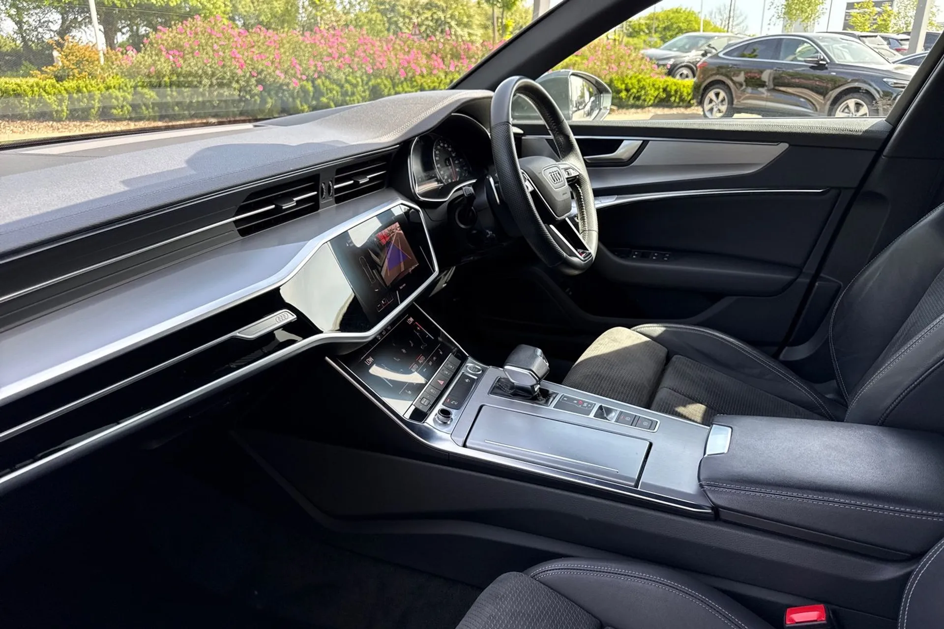 Audi A6 thumbnail image number 23