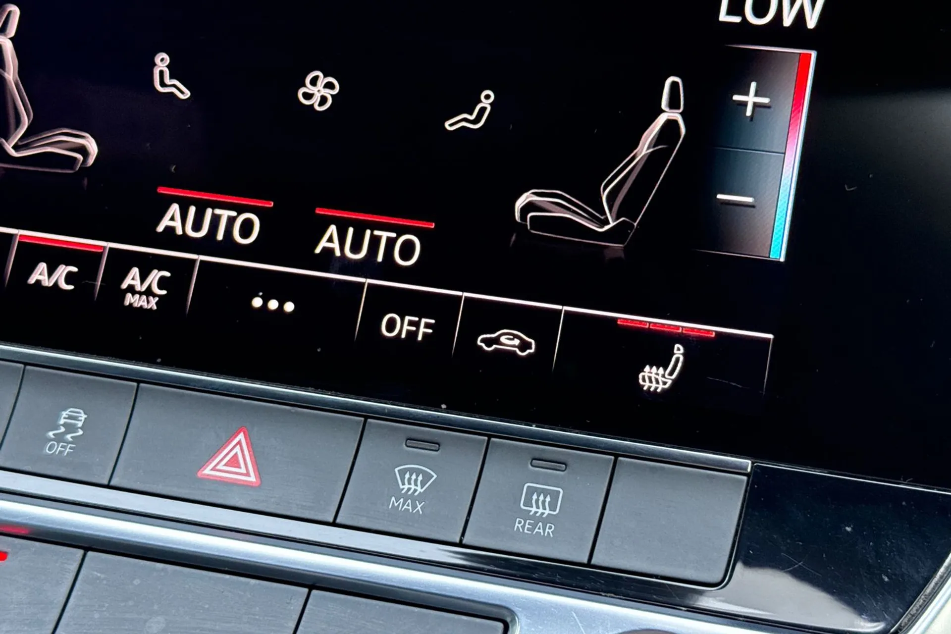 Audi A6 thumbnail image number 30