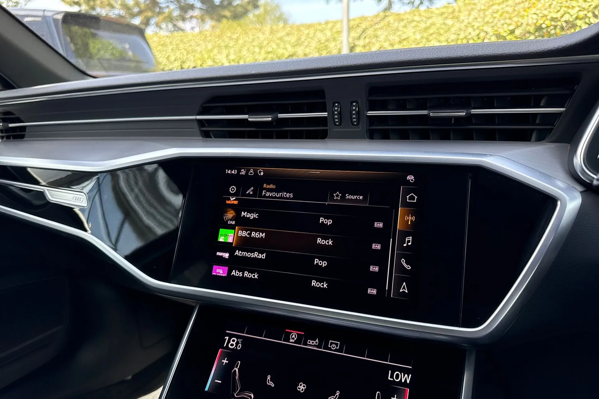 Audi A6 thumbnail image number 34