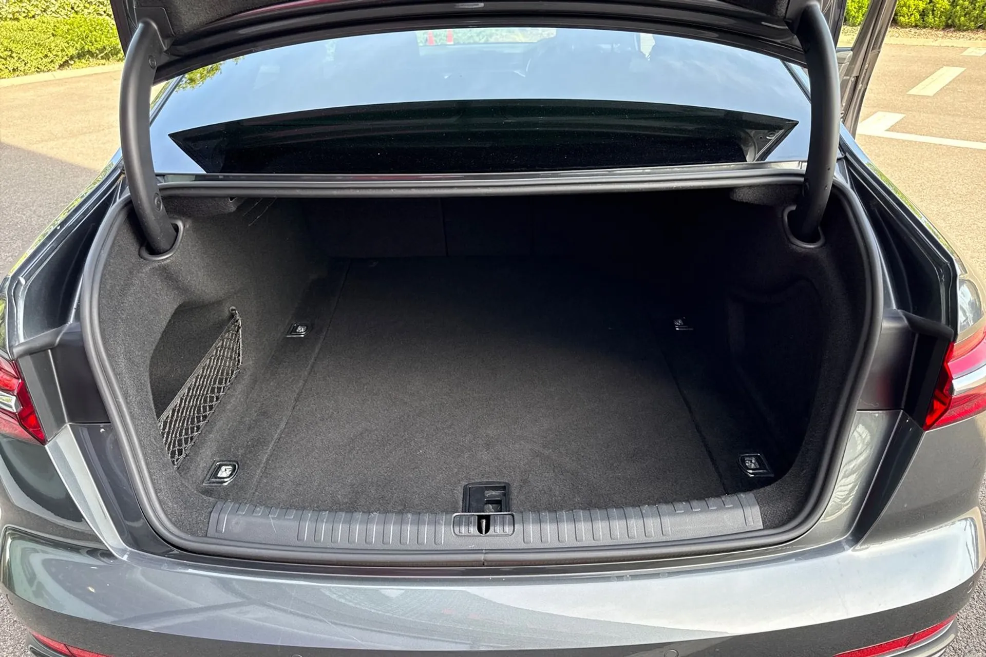 Audi A6 thumbnail image number 31